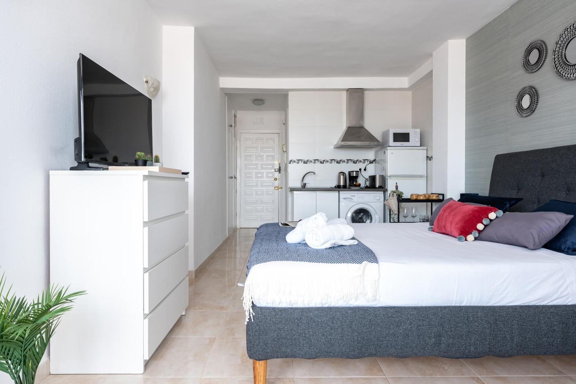 Ct 301 - Faro's Centro Huoneisto Fuengirola