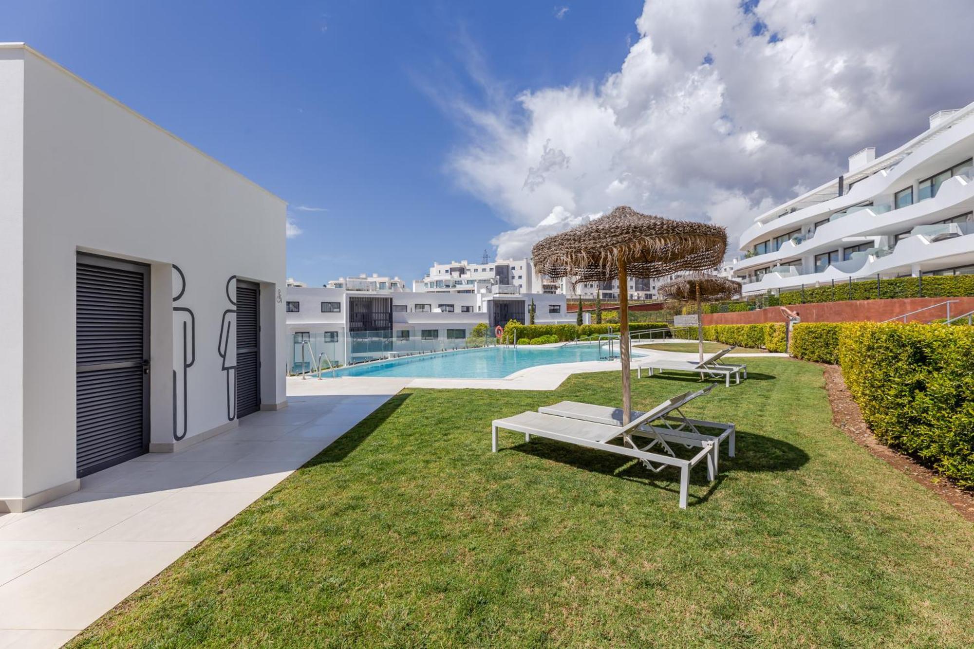Modern Pedro, Higueron Reserve Apartment *