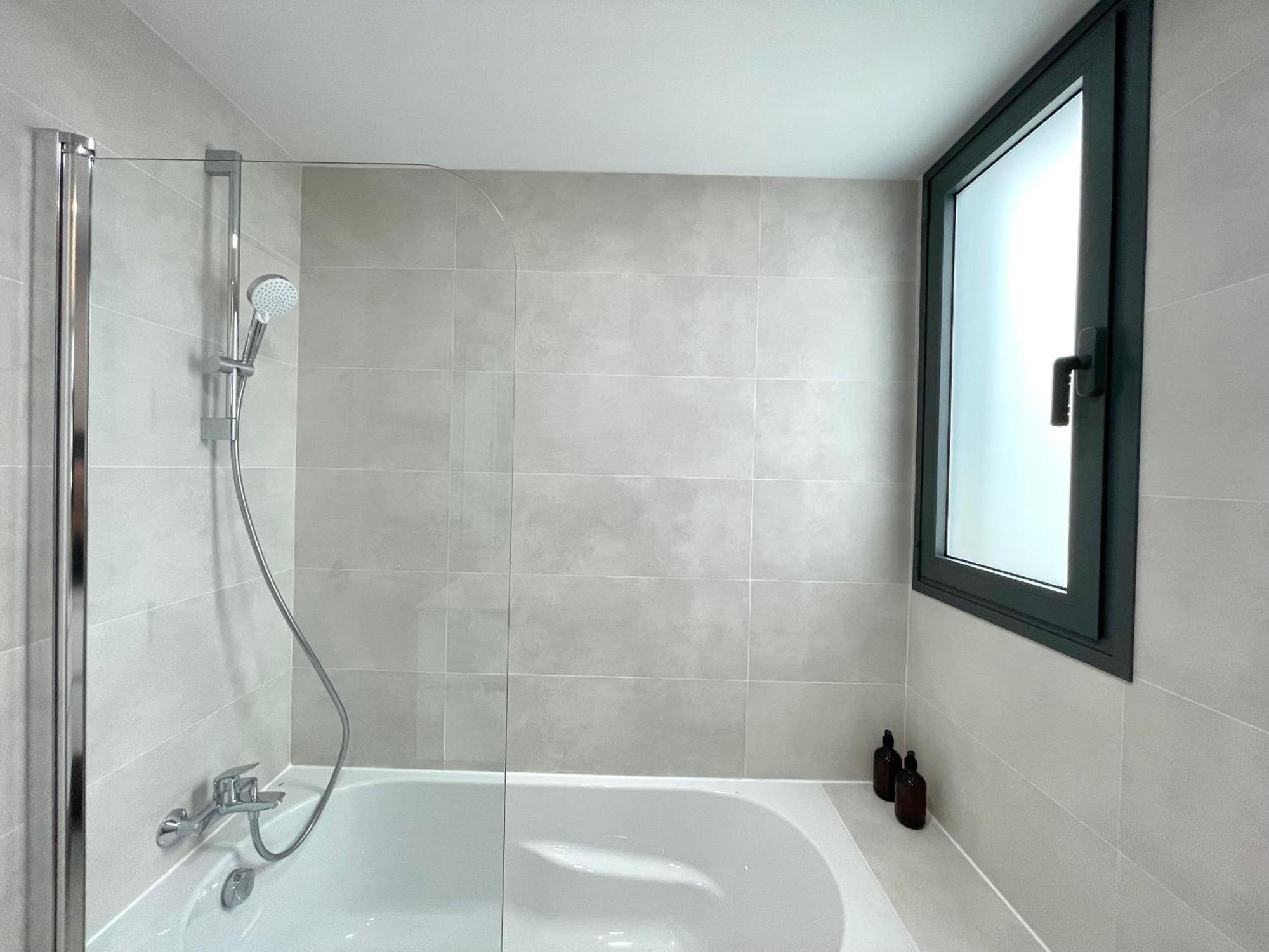 Paradise 2 Bedrooms Apartment