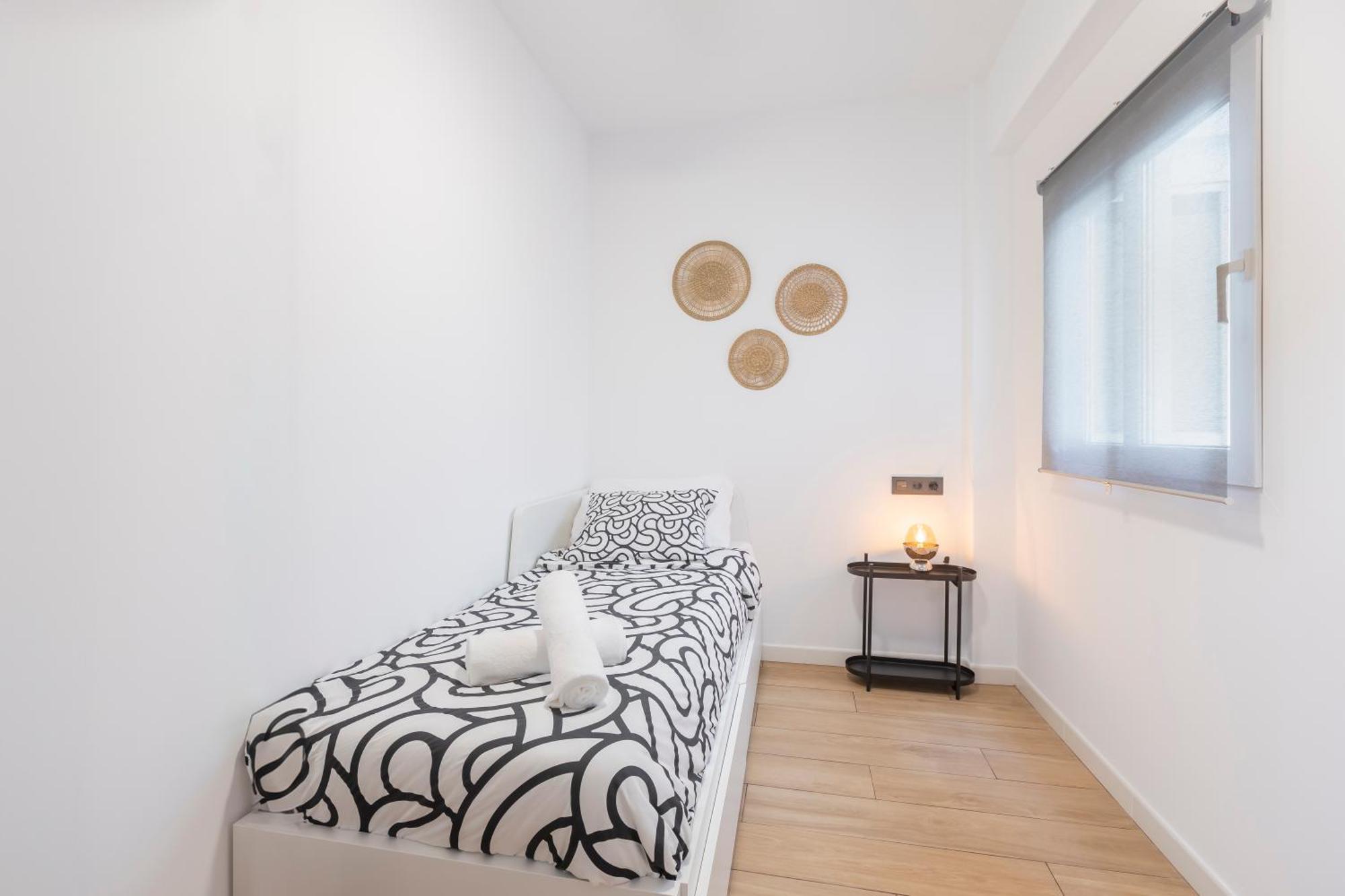 Fully Renovated In The Heart Of Fuengirola, 2 Min Walk To The * Fuengirola