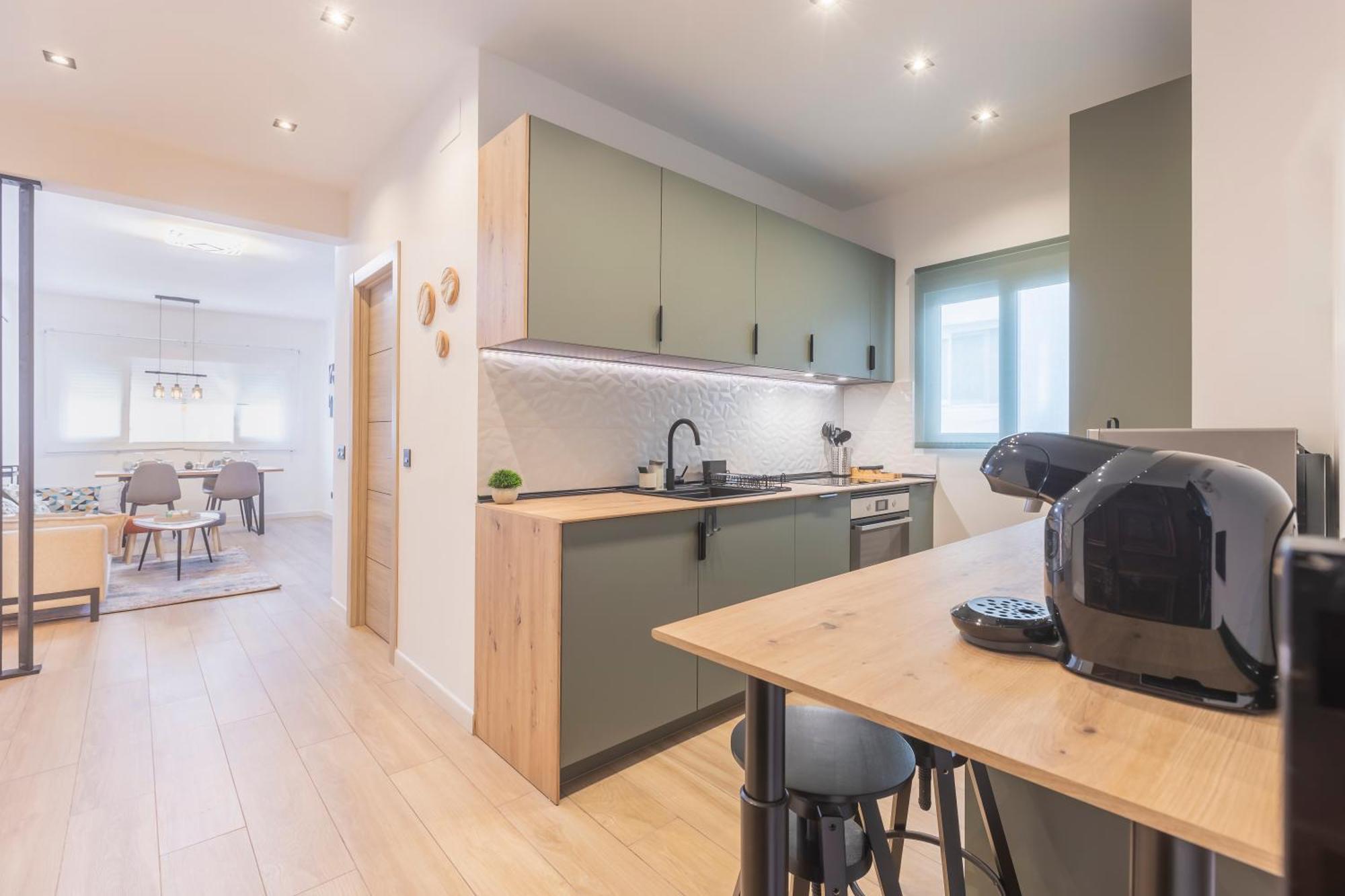Fully Renovated In The Heart Of Fuengirola, 2 Min Walk To The Apartment