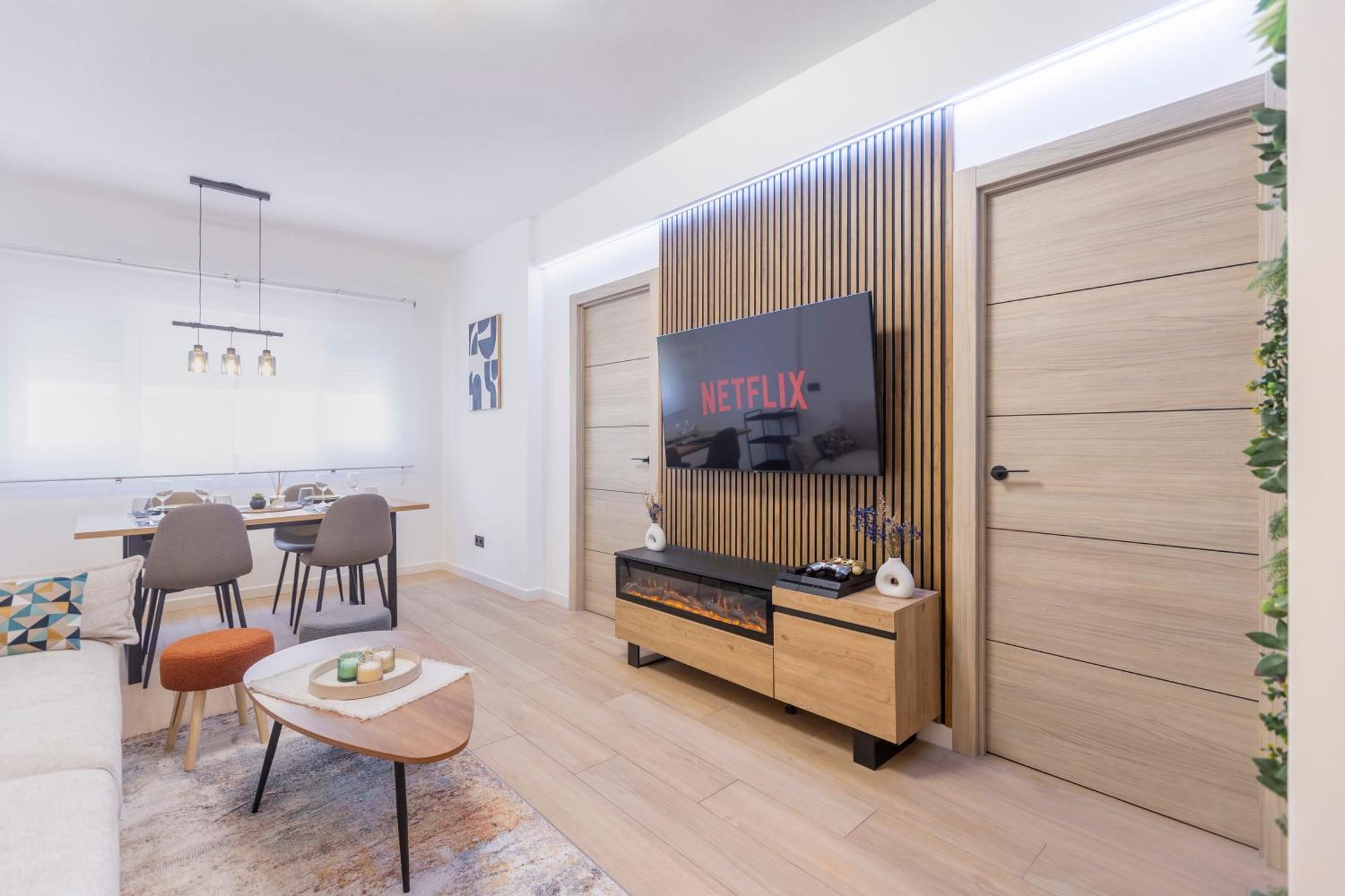 Fully Renovated In The Heart Of Fuengirola, 2 Min Walk To The Fuengirola
