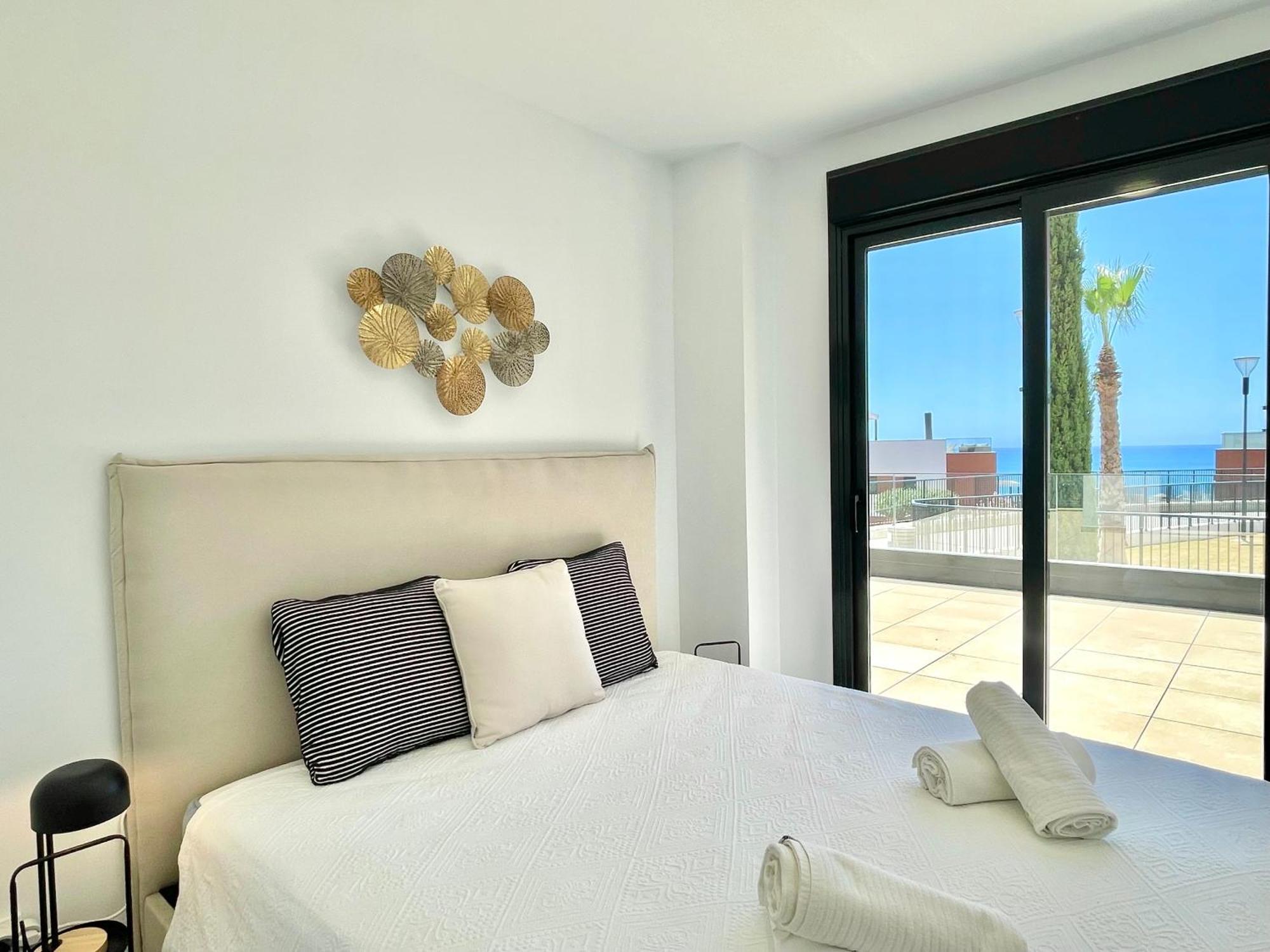Upscale 3 Bedroom 300m From The