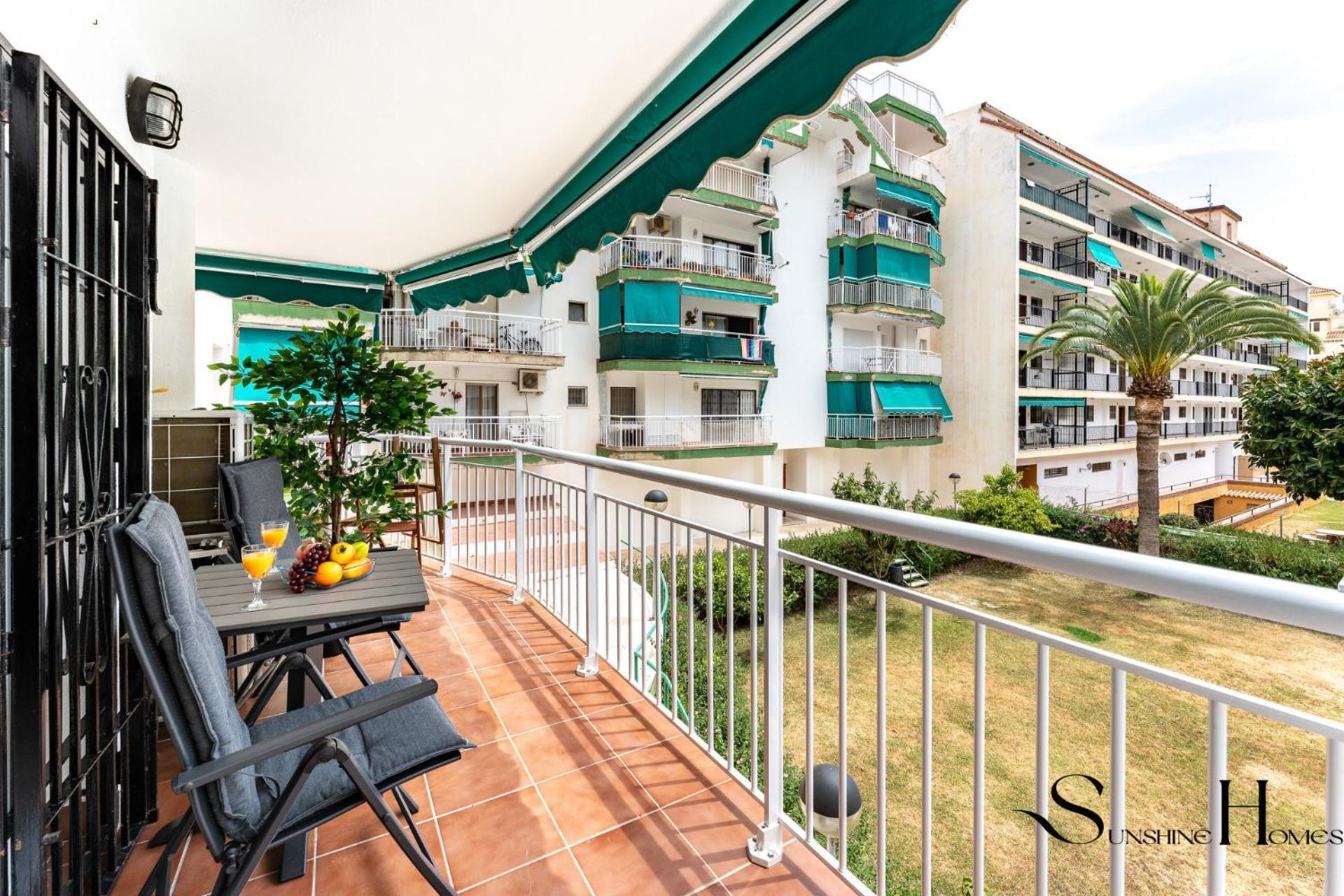 Perfect Location 3 Bedrooms 2 Bath, Parking, Pool *