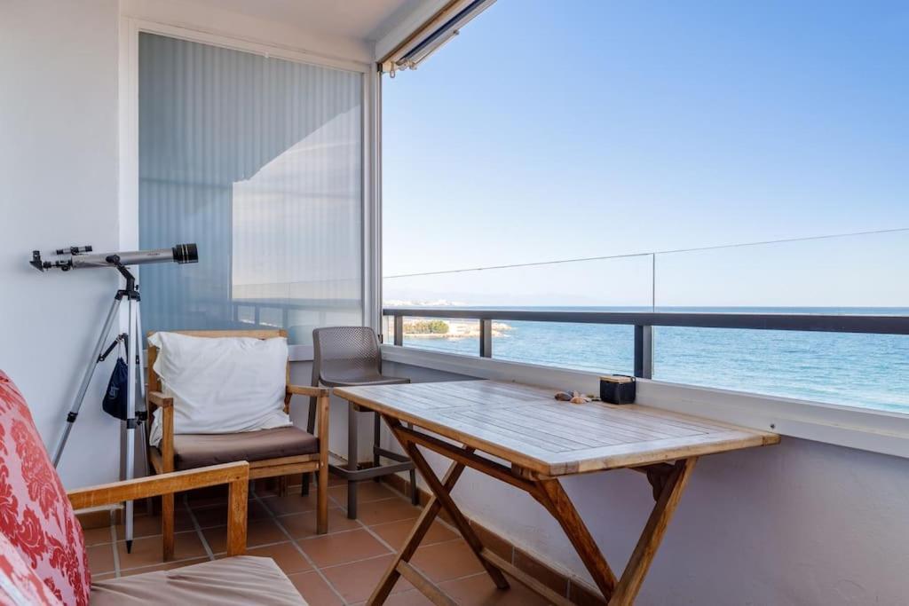 Astonishing Views By The Sea *