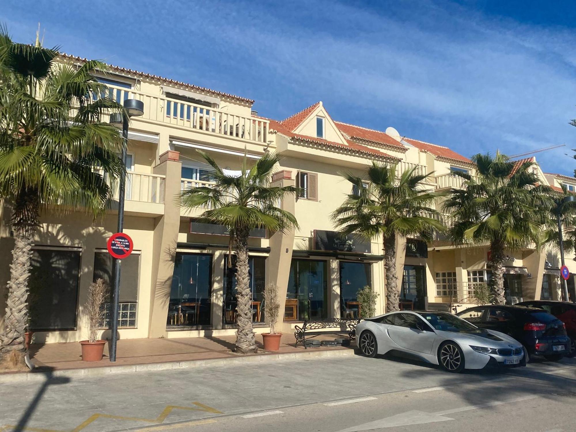 Apartment Sea Frontline Stylish House Fuengirola