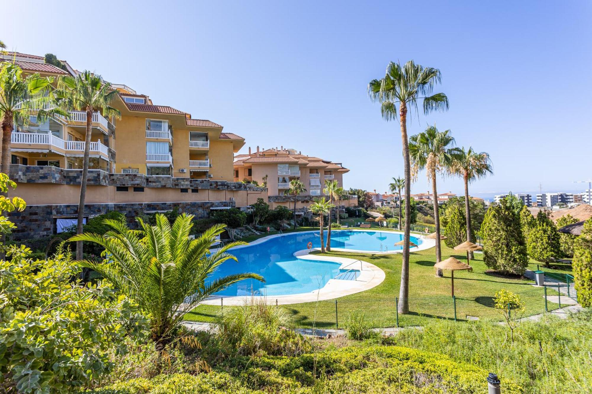 Cozy 2 Bedrooms In El Higueron Apartment