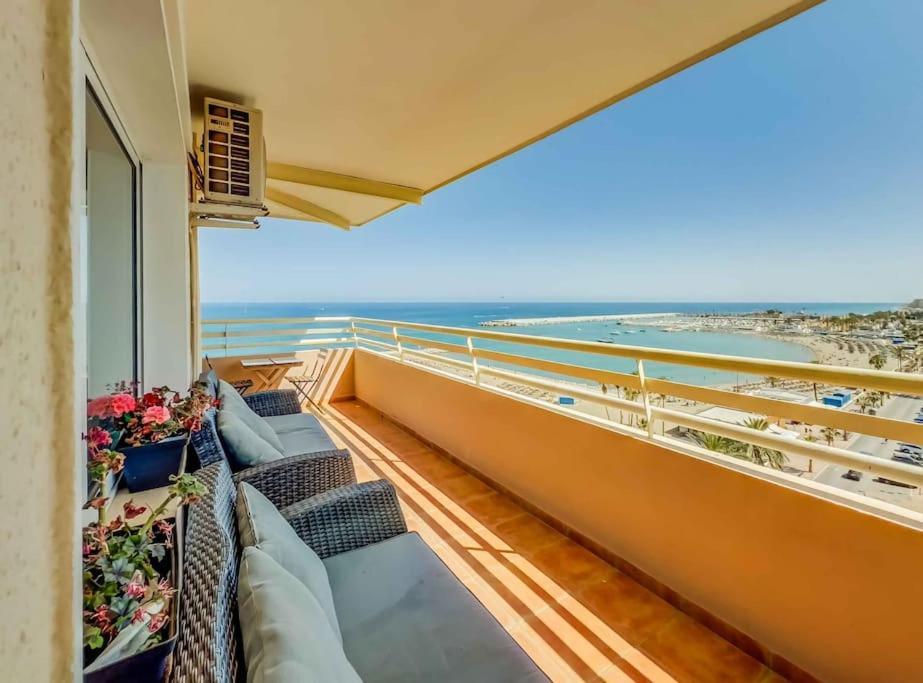 113 - Beachfront With Views, Appartement
