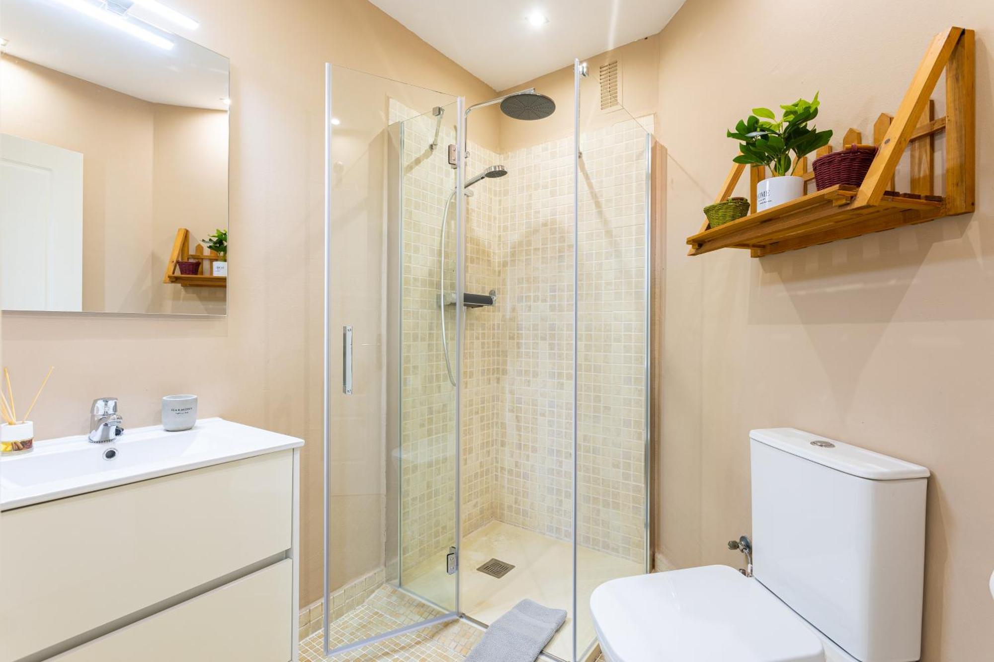 Cozy 2 Bedrooms In El Higueron *