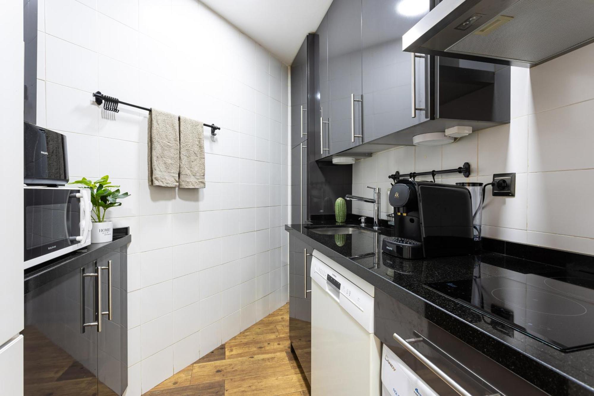 Cozy 2 Bedrooms In El Higueron *