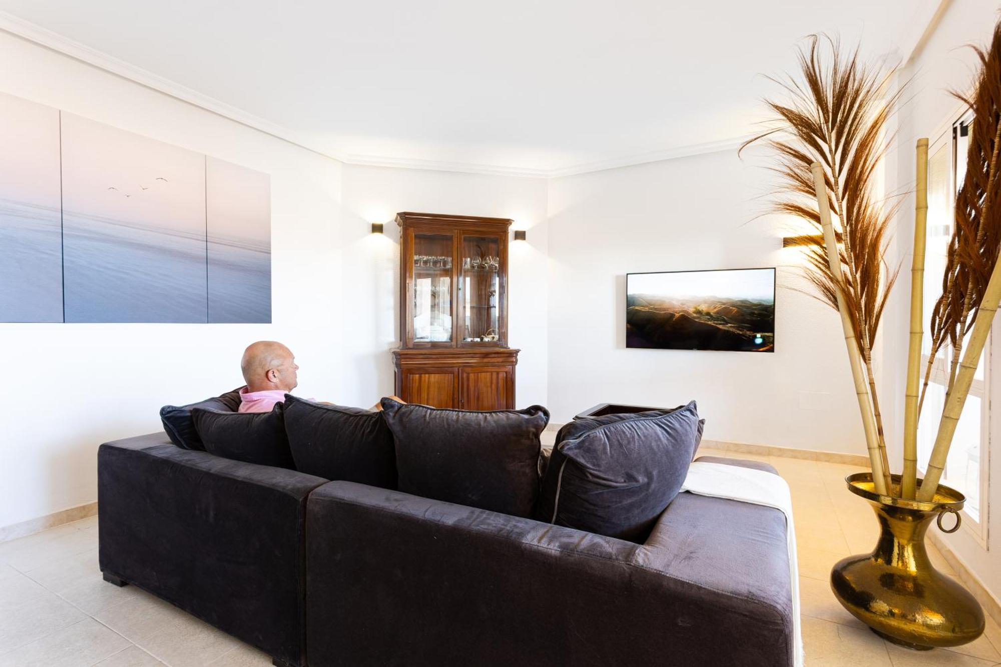 Cozy 2 Bedrooms In El Higueron Fuengirola
