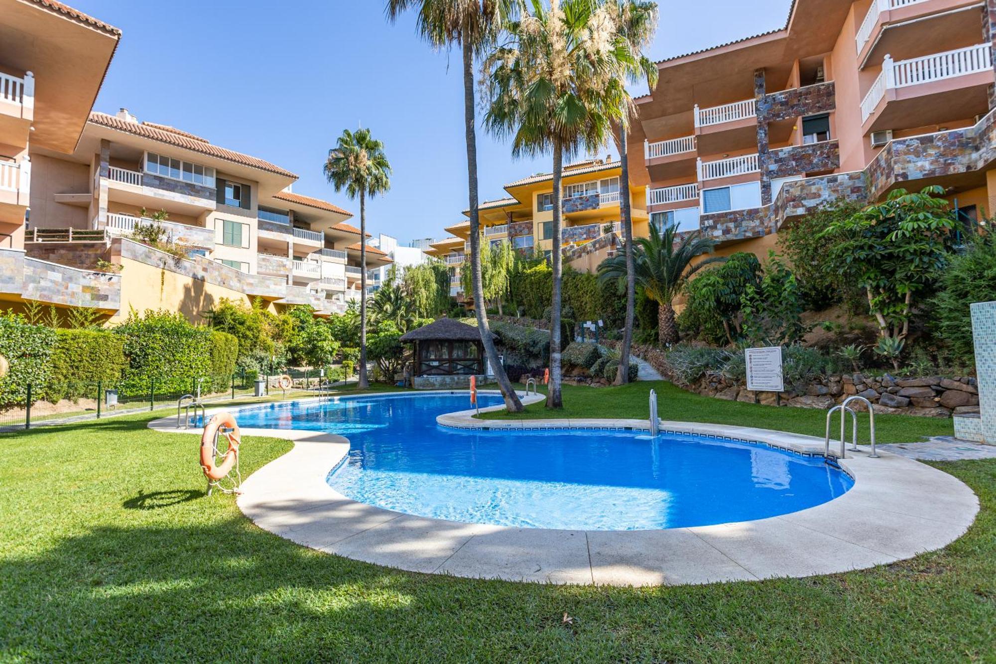 Cozy 2 Bedrooms In El Higueron * Fuengirola