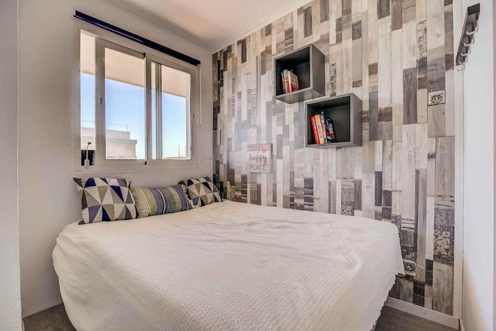 Appartement 113 - Beachfront With Views, Fuengirola