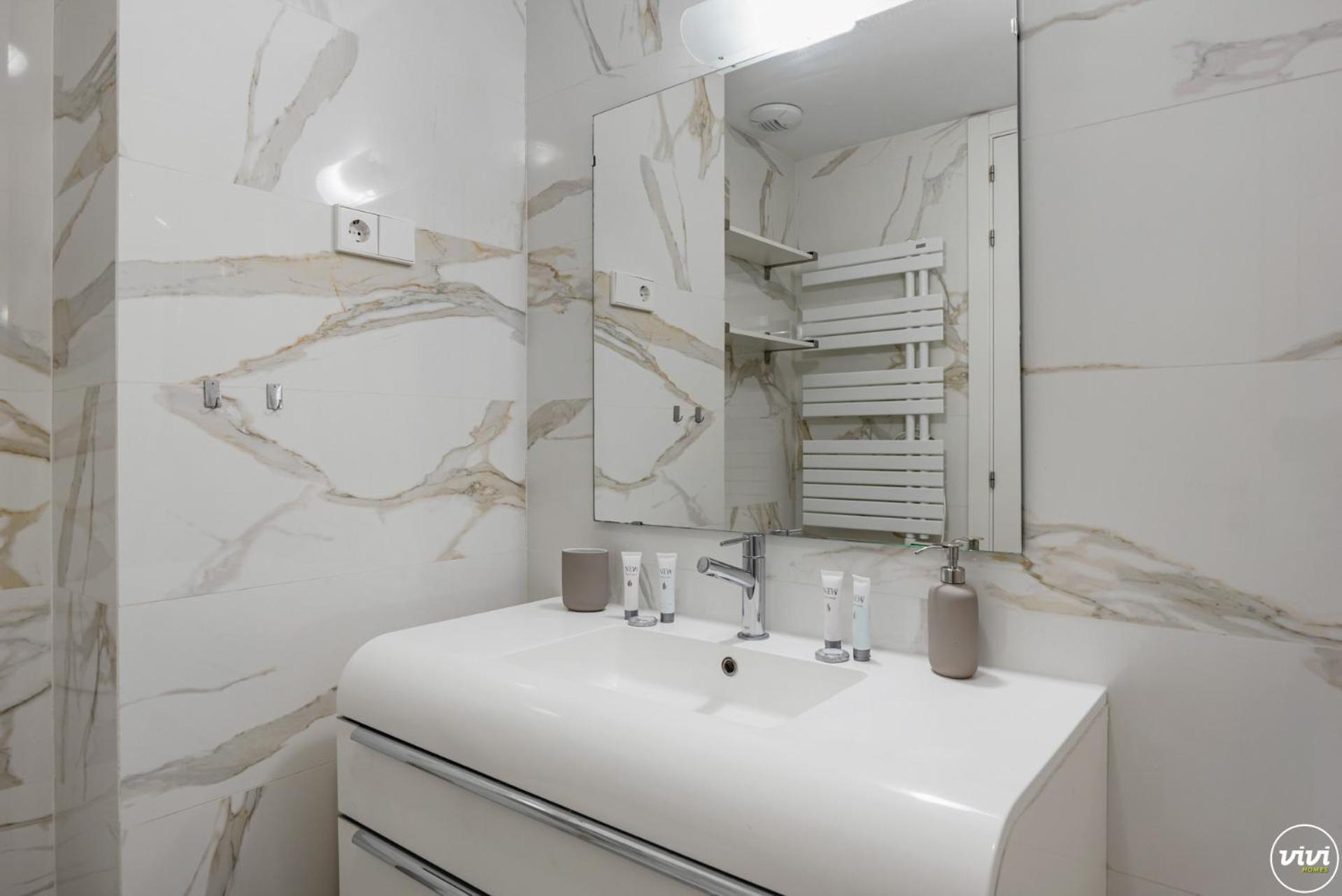 Apartment Vivi Homes - Sultana Gym, Pool, Terrace & Sea View