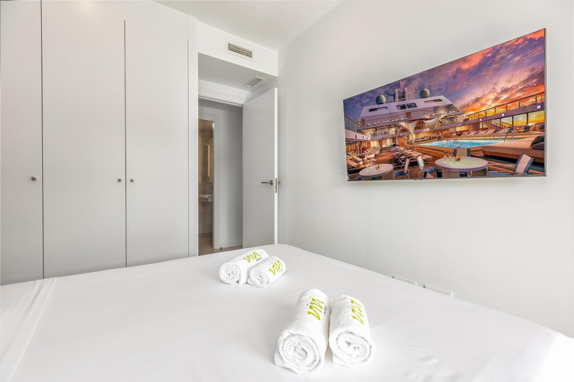 Vivi Homes - Sunny Views Wellness, Gym, Pool & Sea View Fuengirola