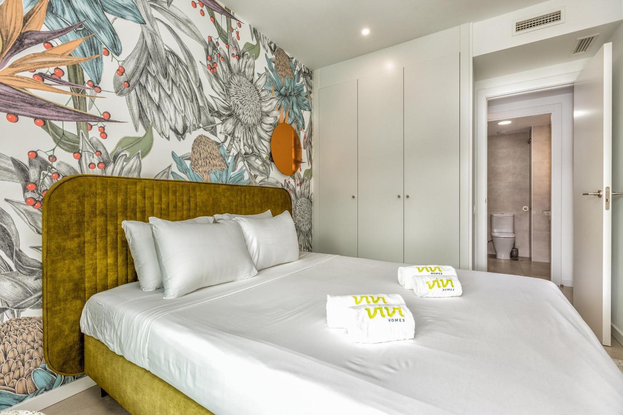 Vivi Homes - Sunny Views Wellness, Gym, Pool & Sea View