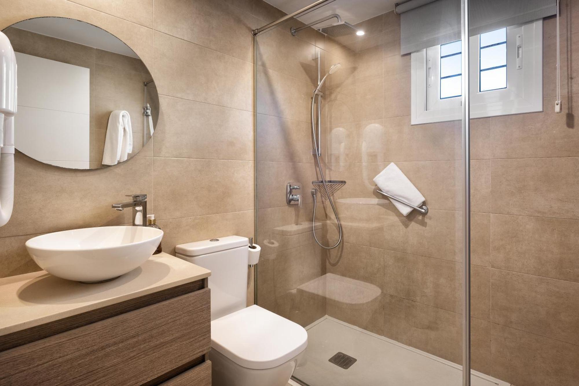 Beautiful With Stunning Sea Views, Perfect For Relaxation Fuengirola