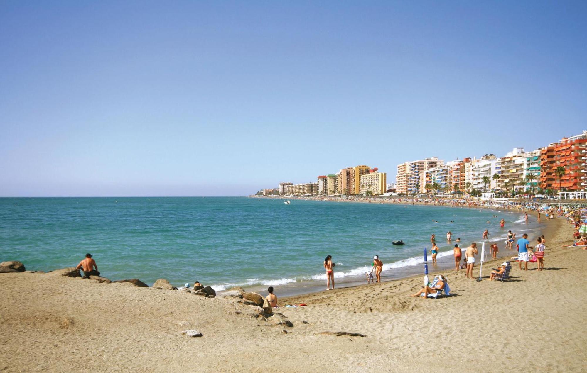 Apartamento Awesome In With Wifi Fuengirola