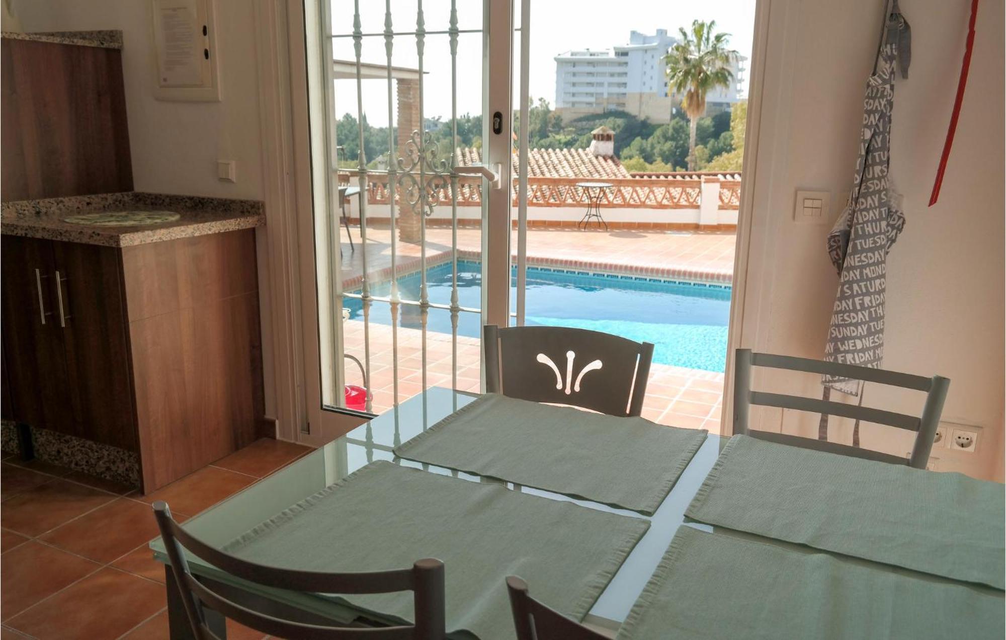 In Fuengirola, Malaga With Kitchen Fuengirola
