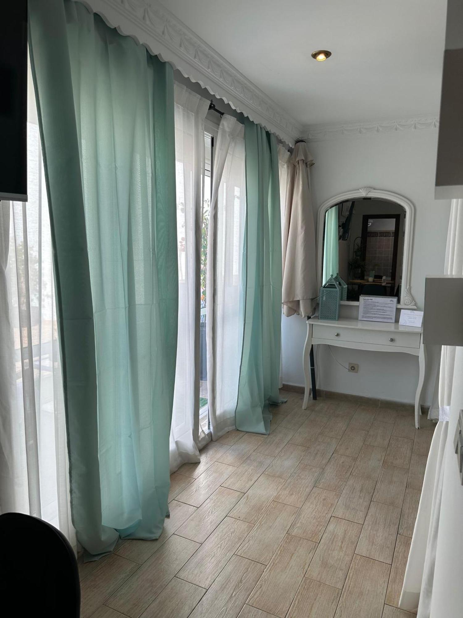 Apartamento ático Sofía, Con Terraza Y Barbacoa