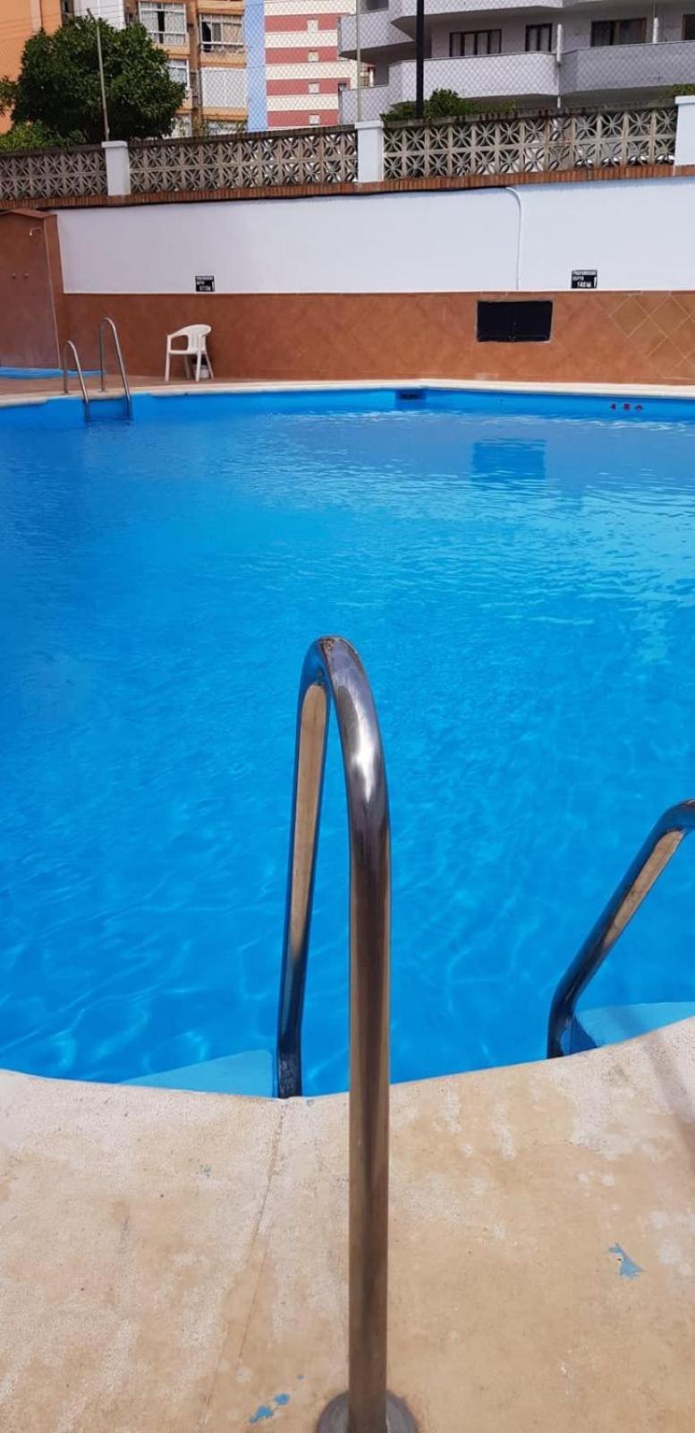 Bonito Con Piscina * Fuengirola