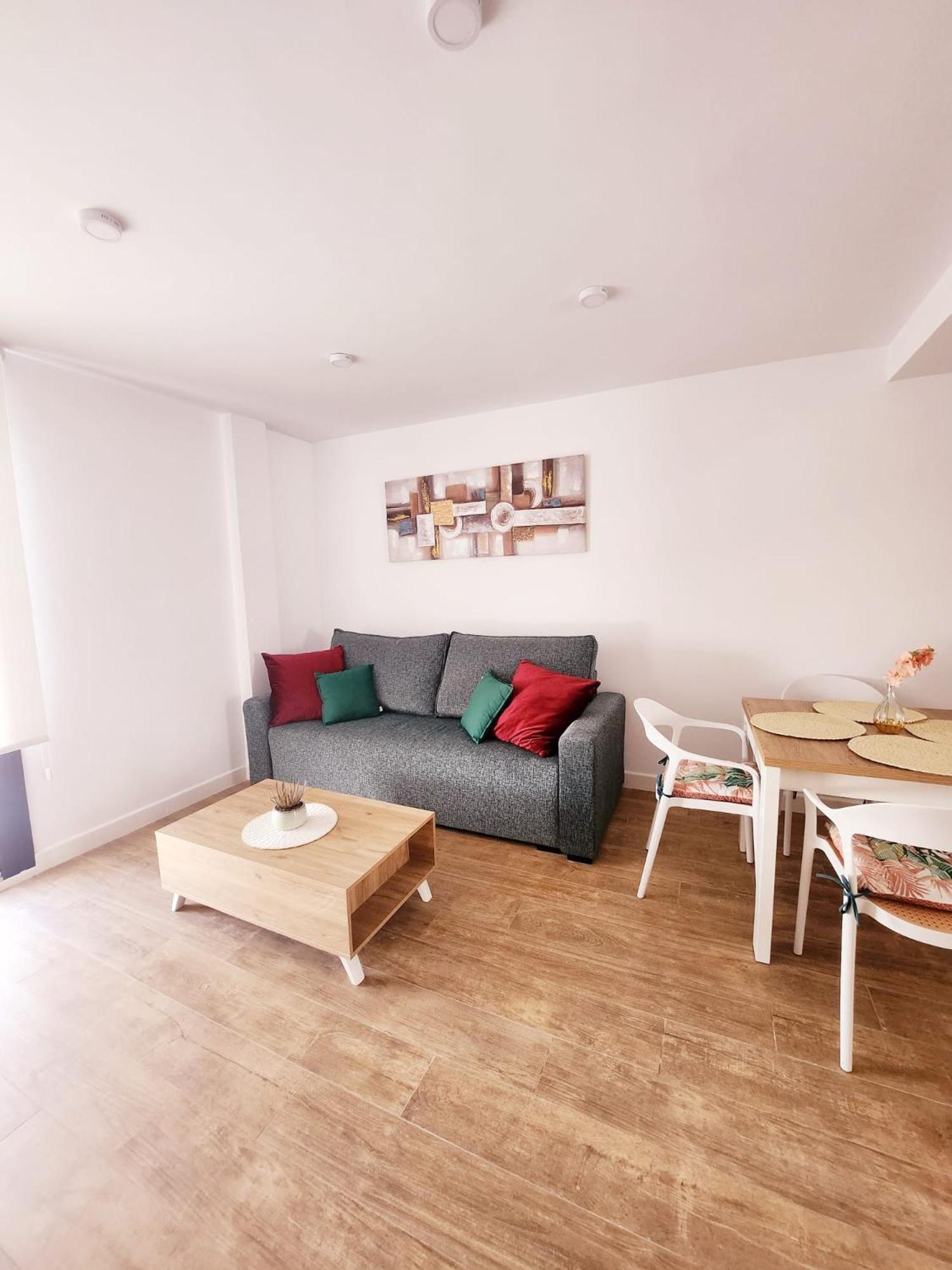 Ela 2 Apartment *