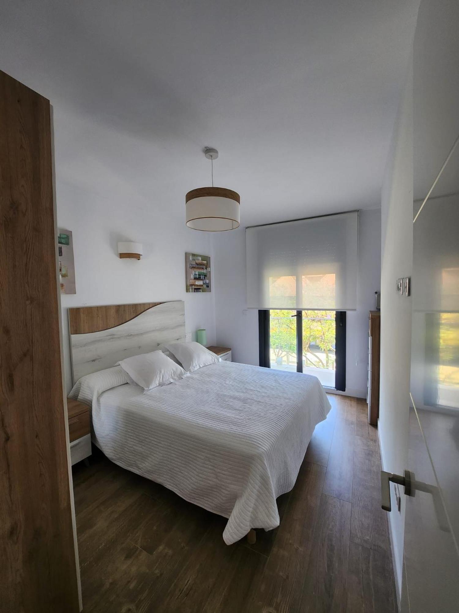 Novamar Apartamentos, Independientes Con Terraza, Dos Dormitorios, Salon Y Cocina Independiente, Ubicados En Centro De Y A La Playa, Wifi De Alta Velocidad Fuengirola