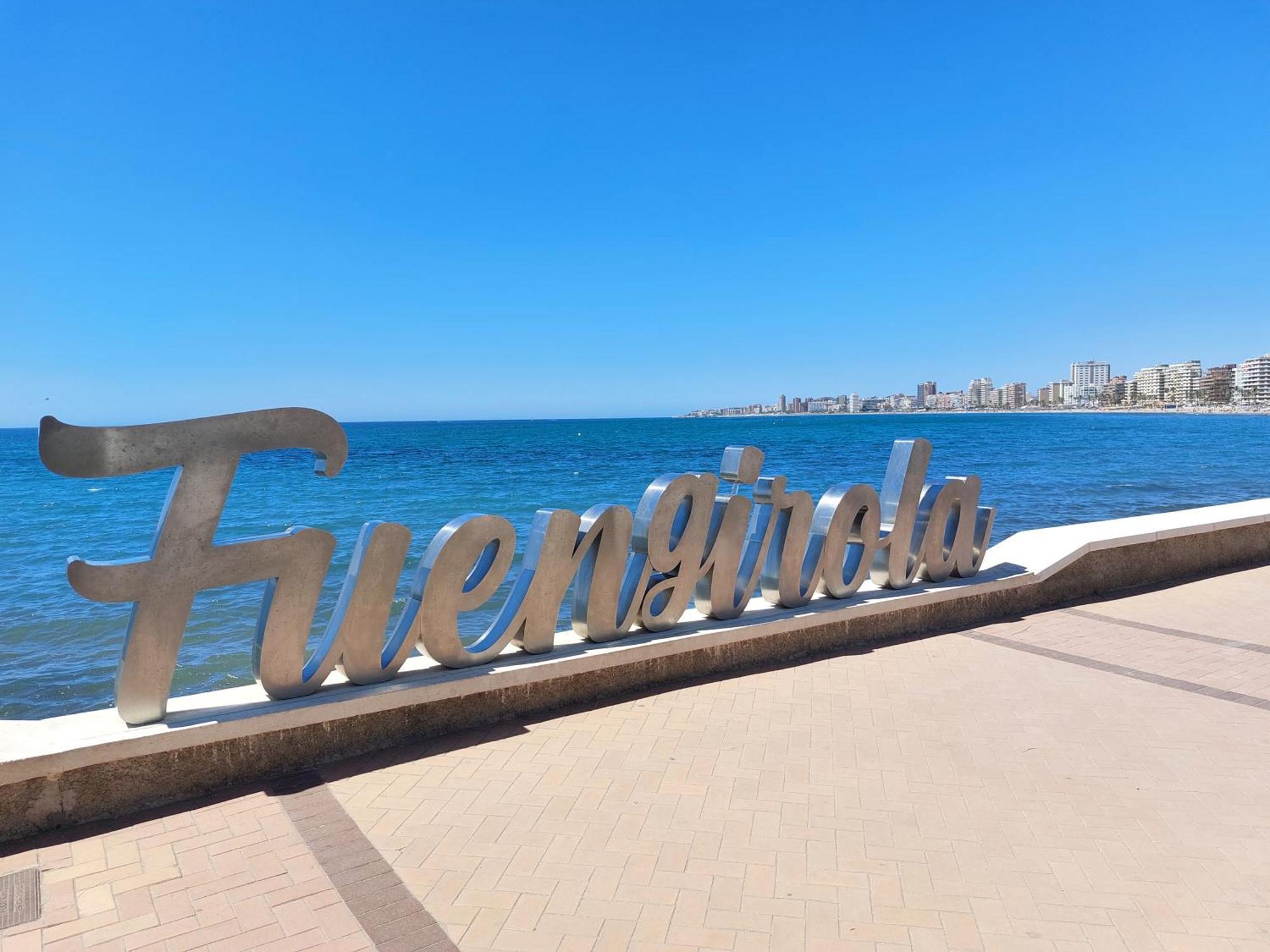 Estudio Con Piscina Y Parking, Playa A 4 Min A Pie, Tren A 2 Min Apartment Fuengirola