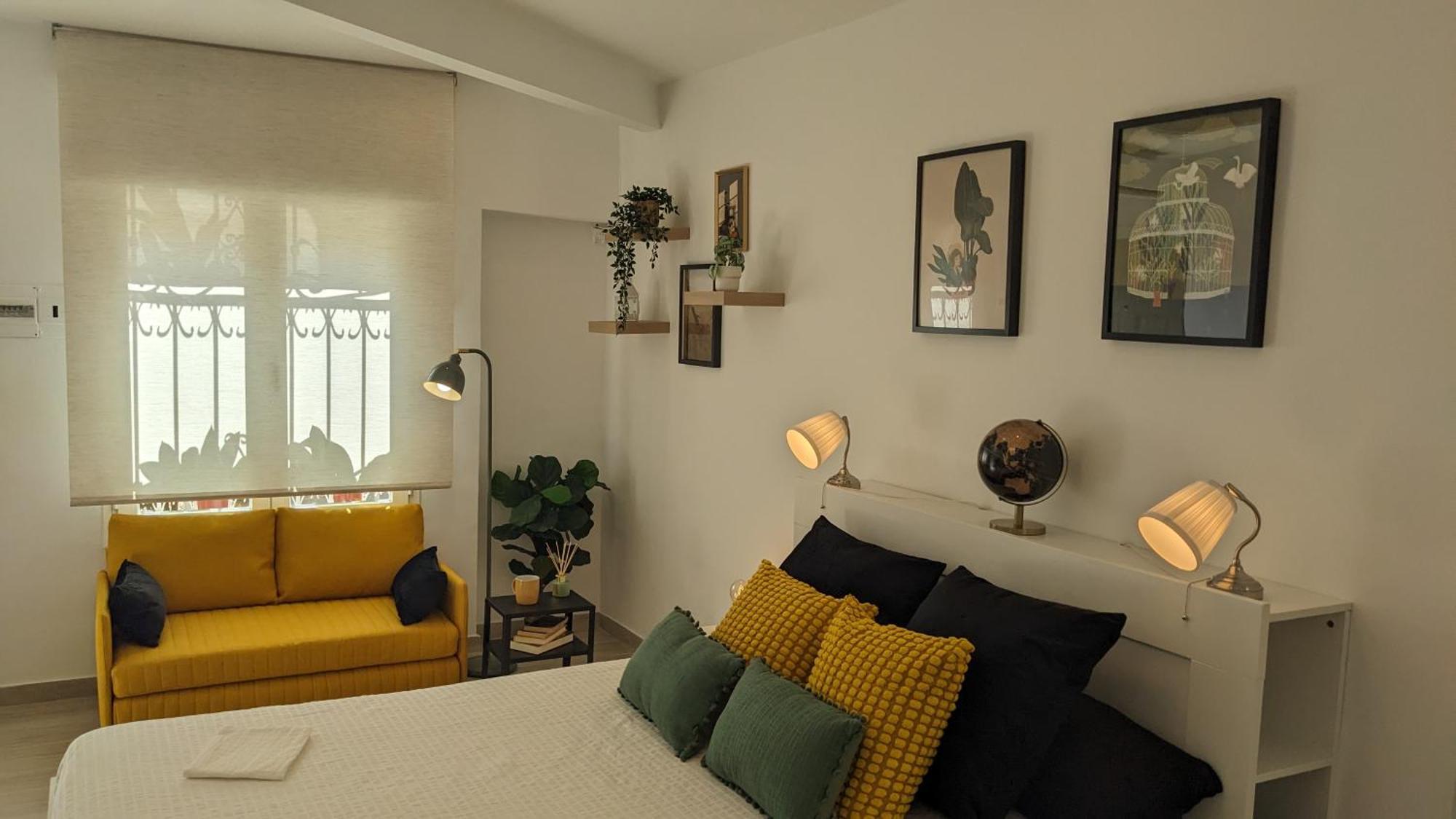 Estudio Con Piscina Y Parking, Playa A 4 Min A Pie, Tren A 2 Min Apartment