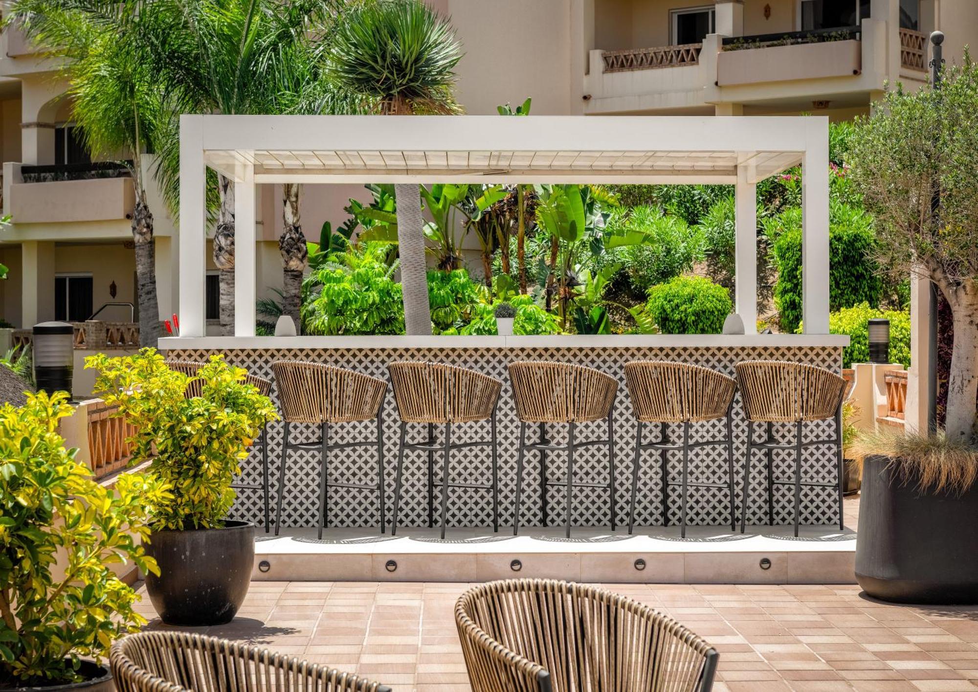 Beautiful With Stunning Sea Views, Perfect For Relaxation Appartement *