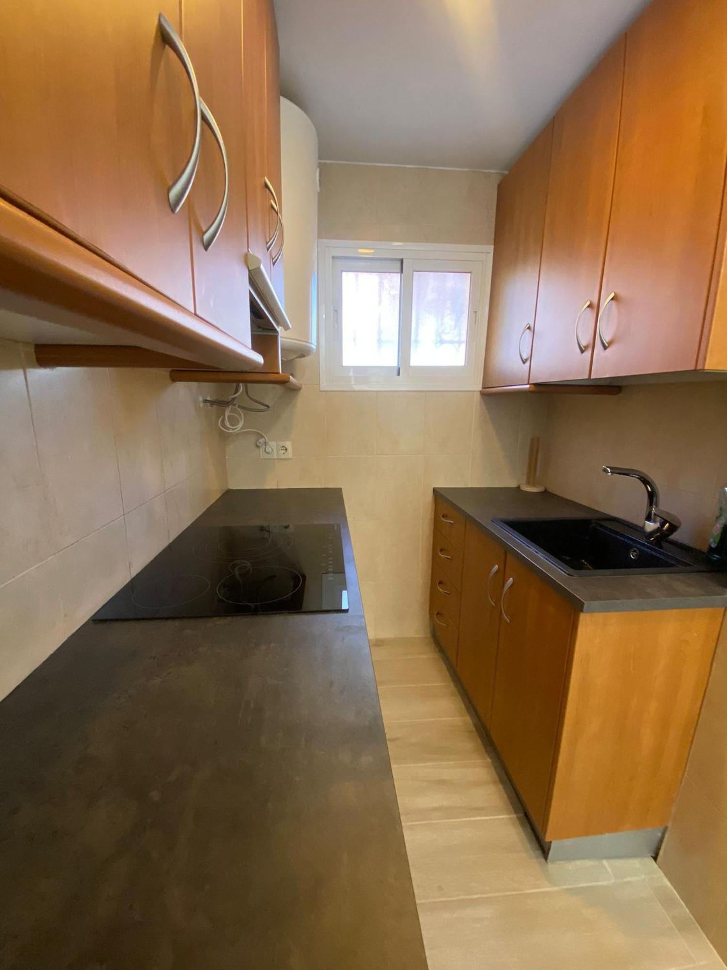 Estudio Con Piscina Y Parking, Playa A 4 Min A Pie, Tren A 2 Min * Fuengirola