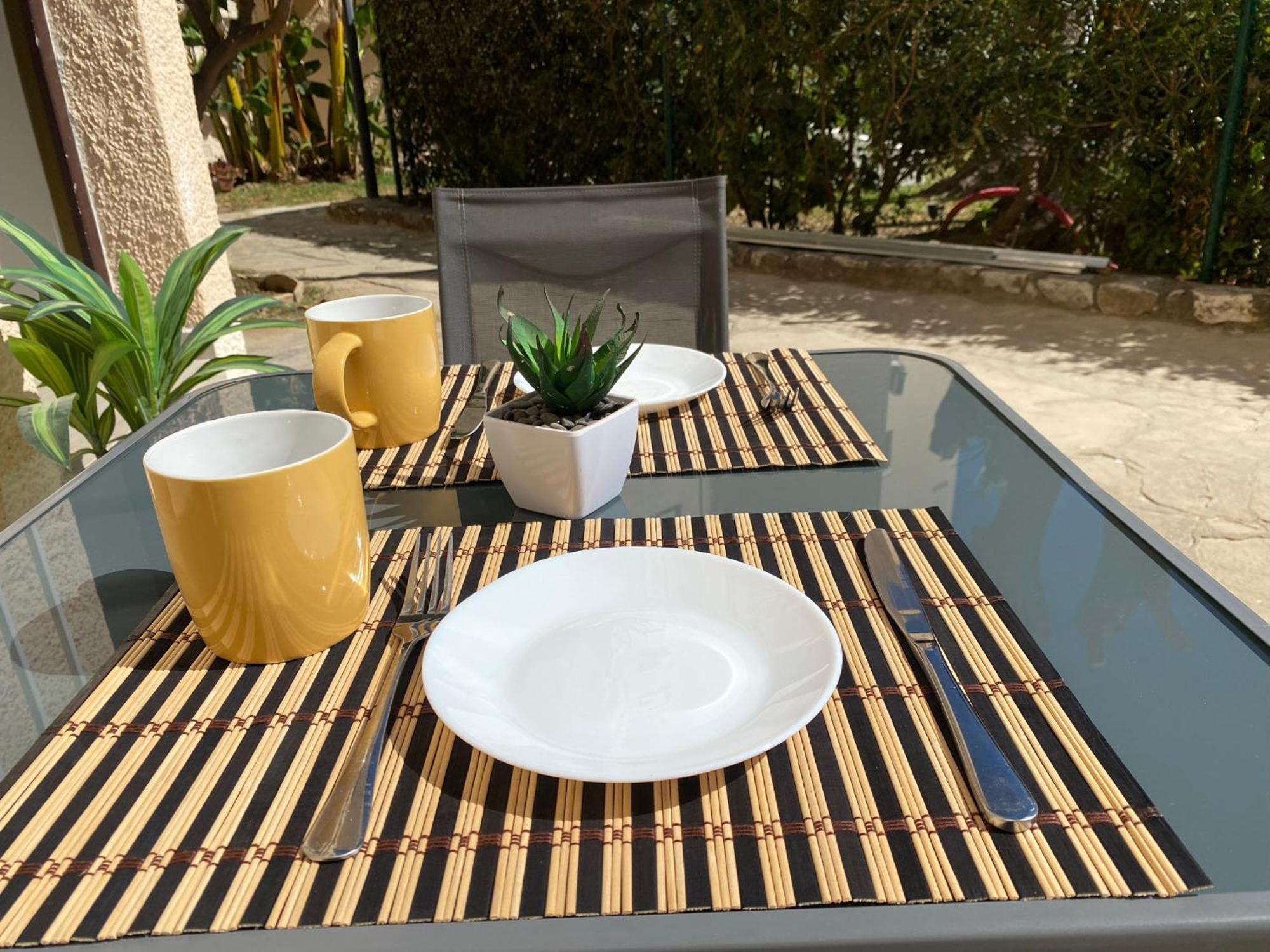 Estudio Con Piscina Y Parking, Playa A 4 Min A Pie, Tren A 2 Min * Fuengirola