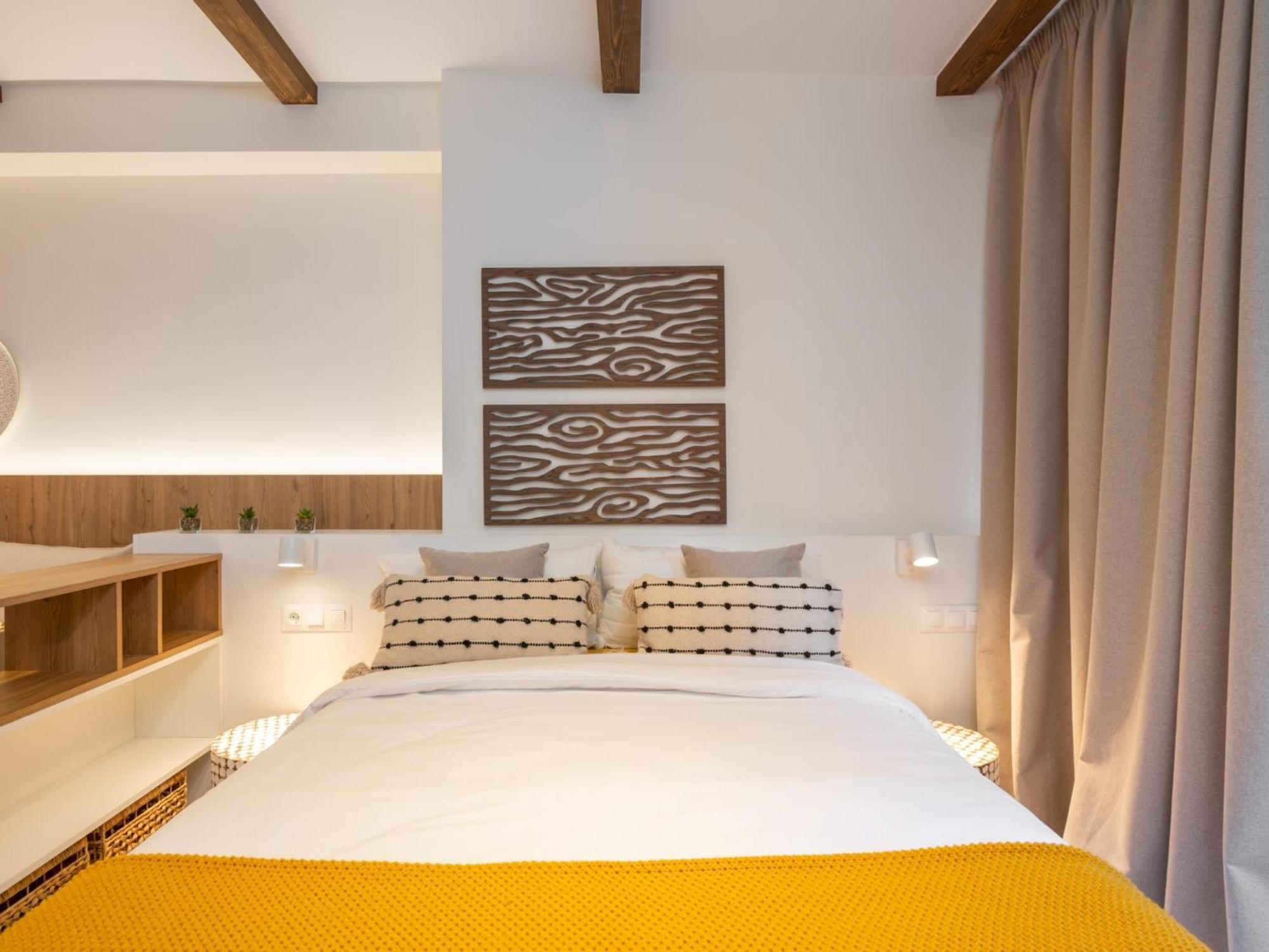 1ª Linea De Playa, Estudio Nuevo Pareja