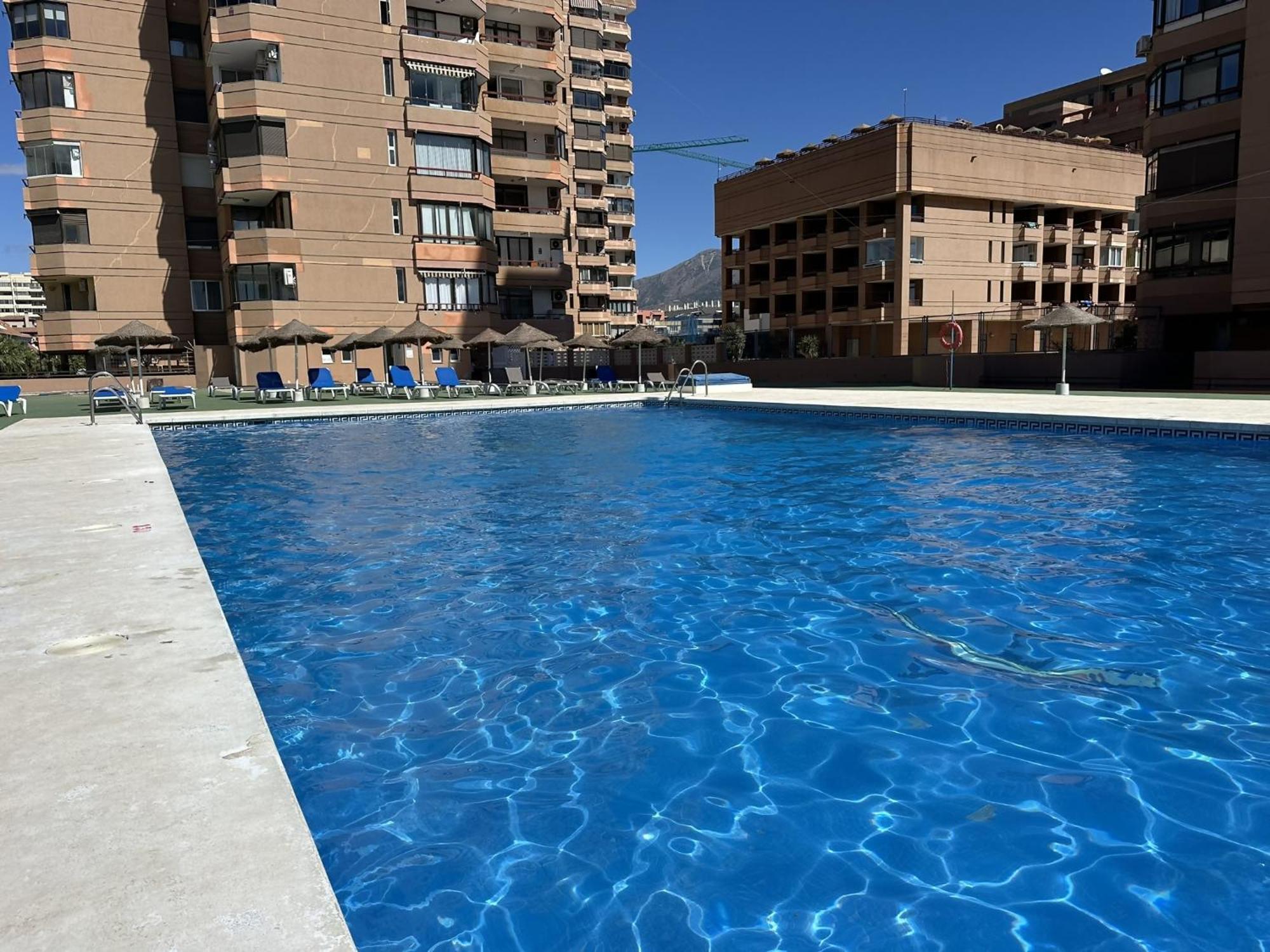 Apto Con Vistas Al Mar A 1min De Playa Fuengirola