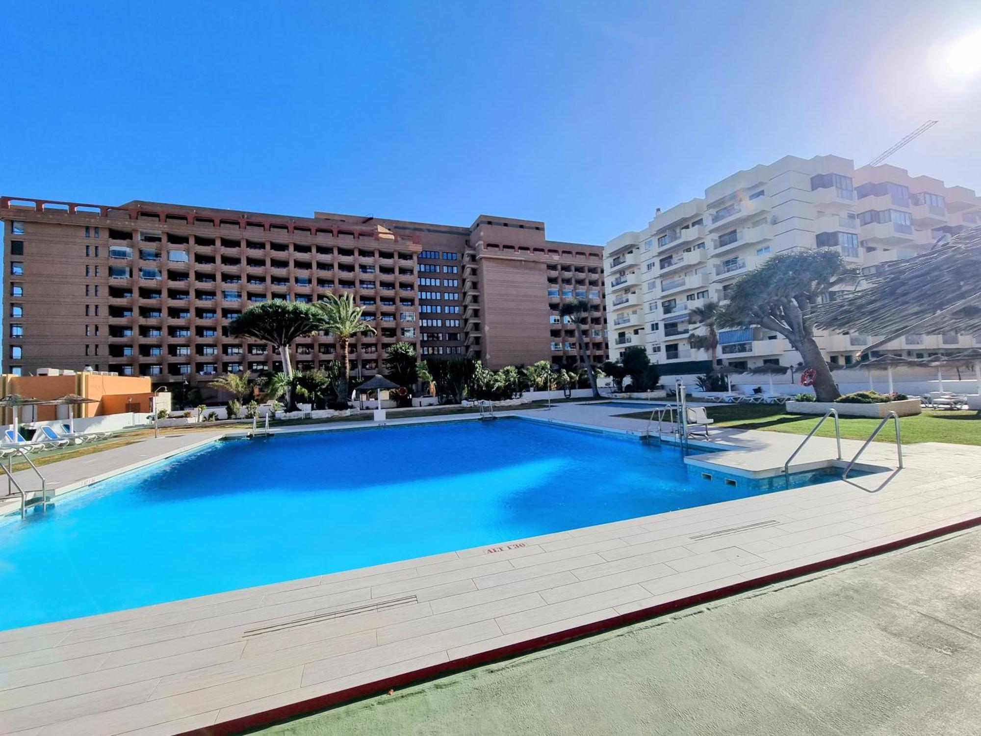 Pyr And Pool Ii Apartment *
