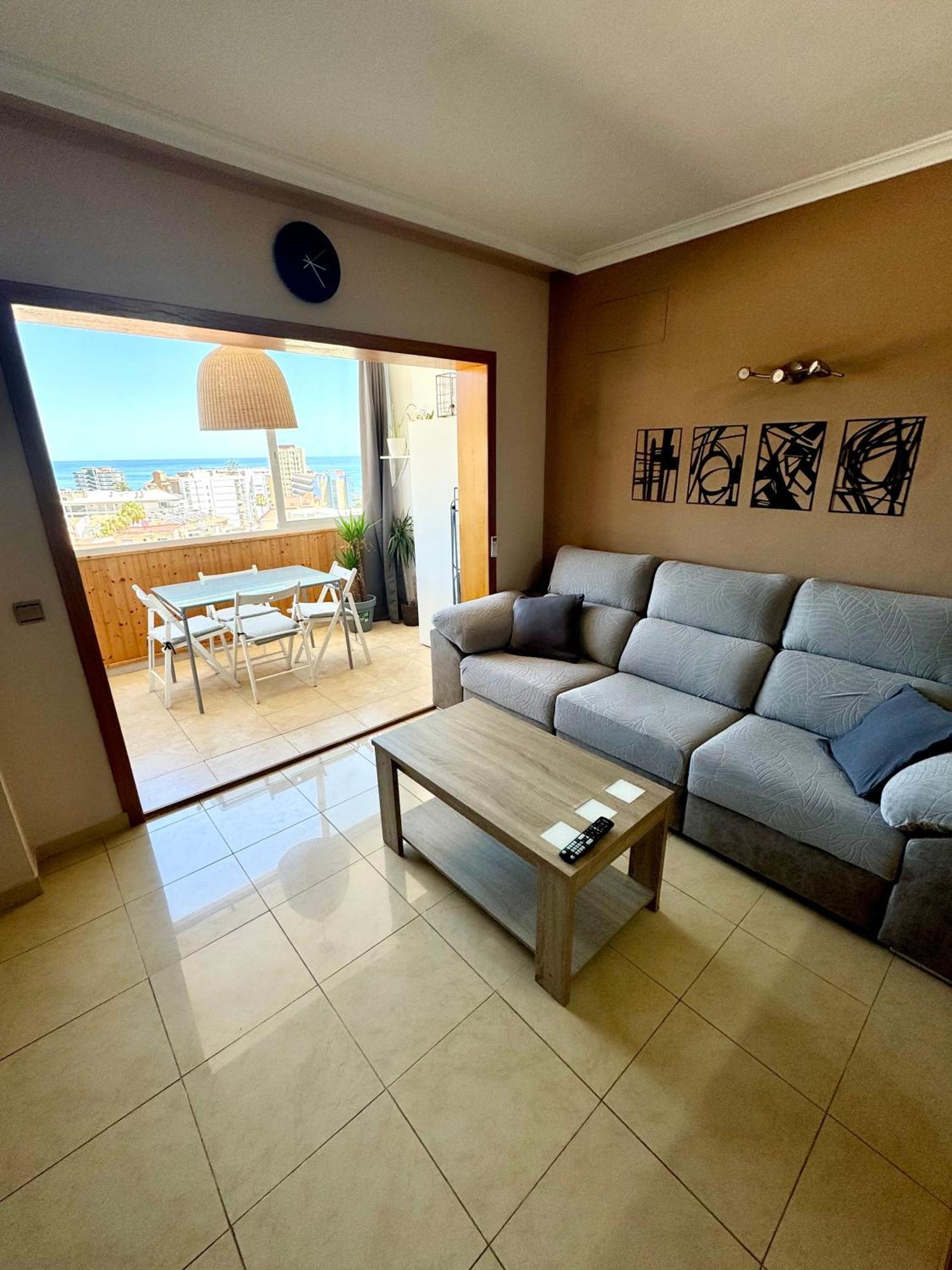 Apartment Cozy With Sea View & Pool