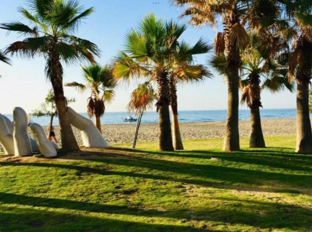 Estudio Con Piscina Y Parking, Playa A 4 Min A Pie, Tren A 2 Min Apartment Fuengirola