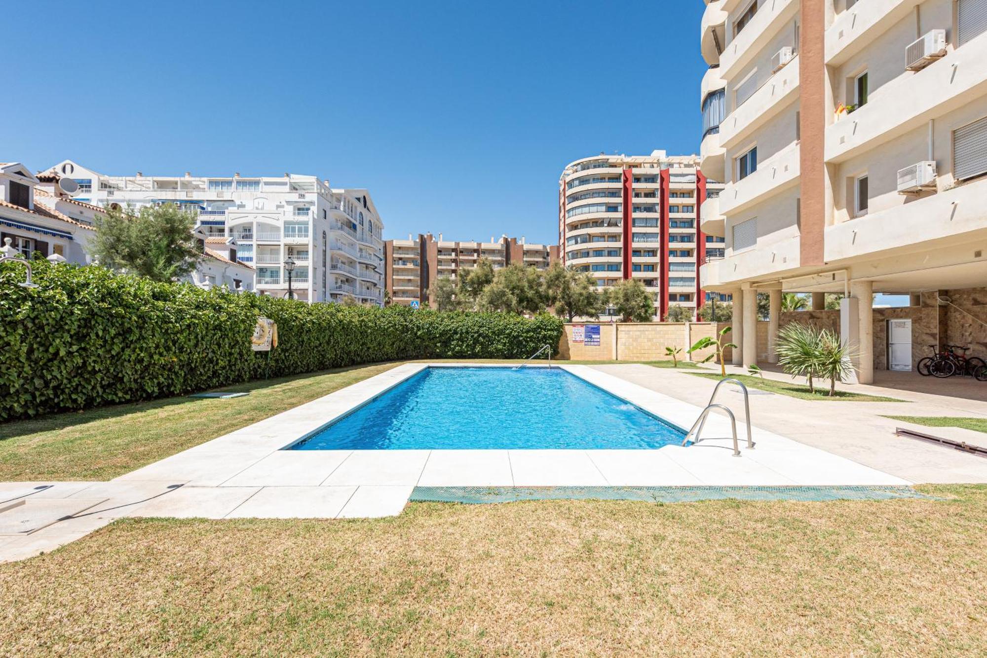 U-nique Alberto Morgenstern Fuengirola