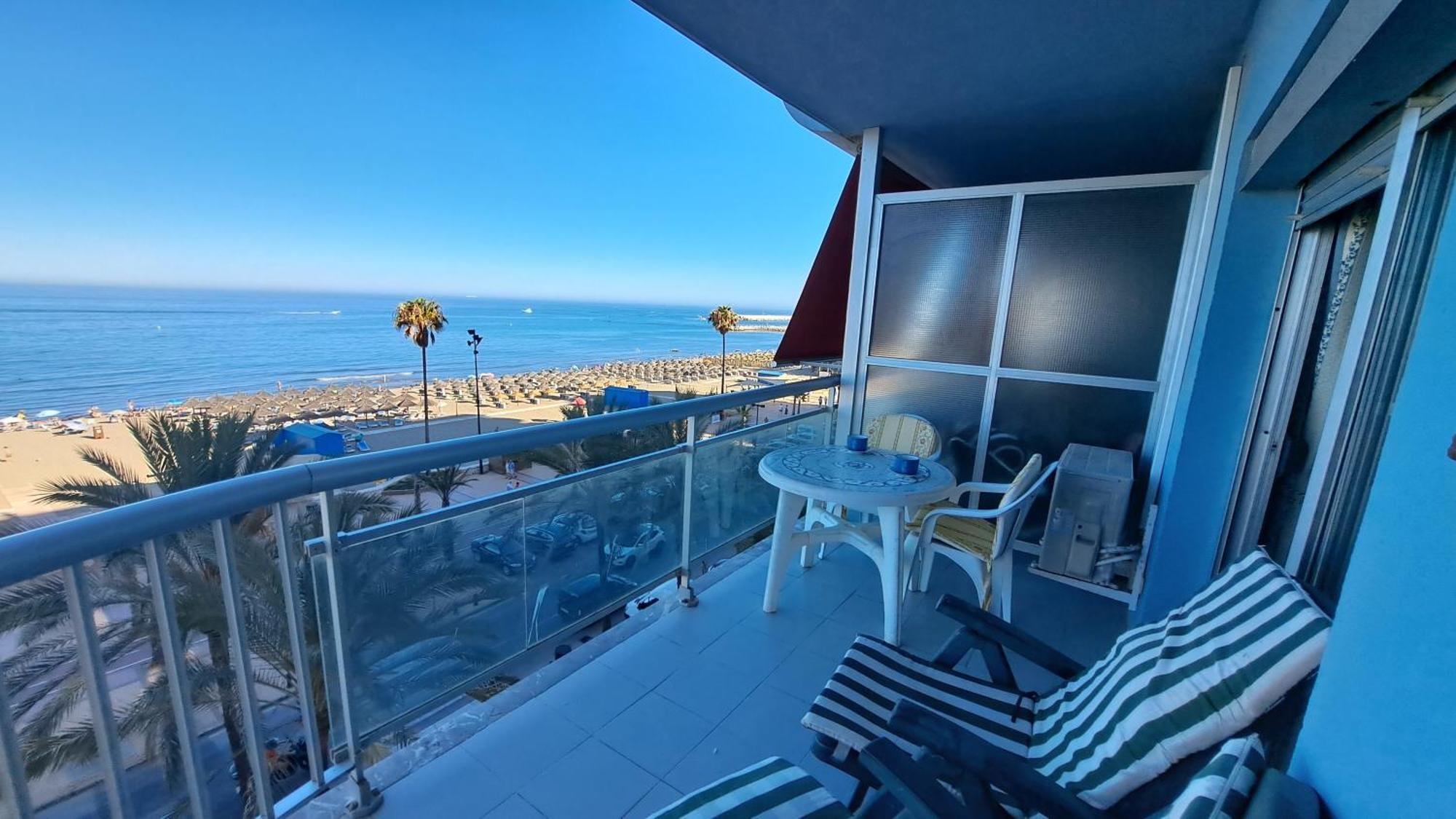 Lindo Piso Frente Al Mar Apartment Fuengirola