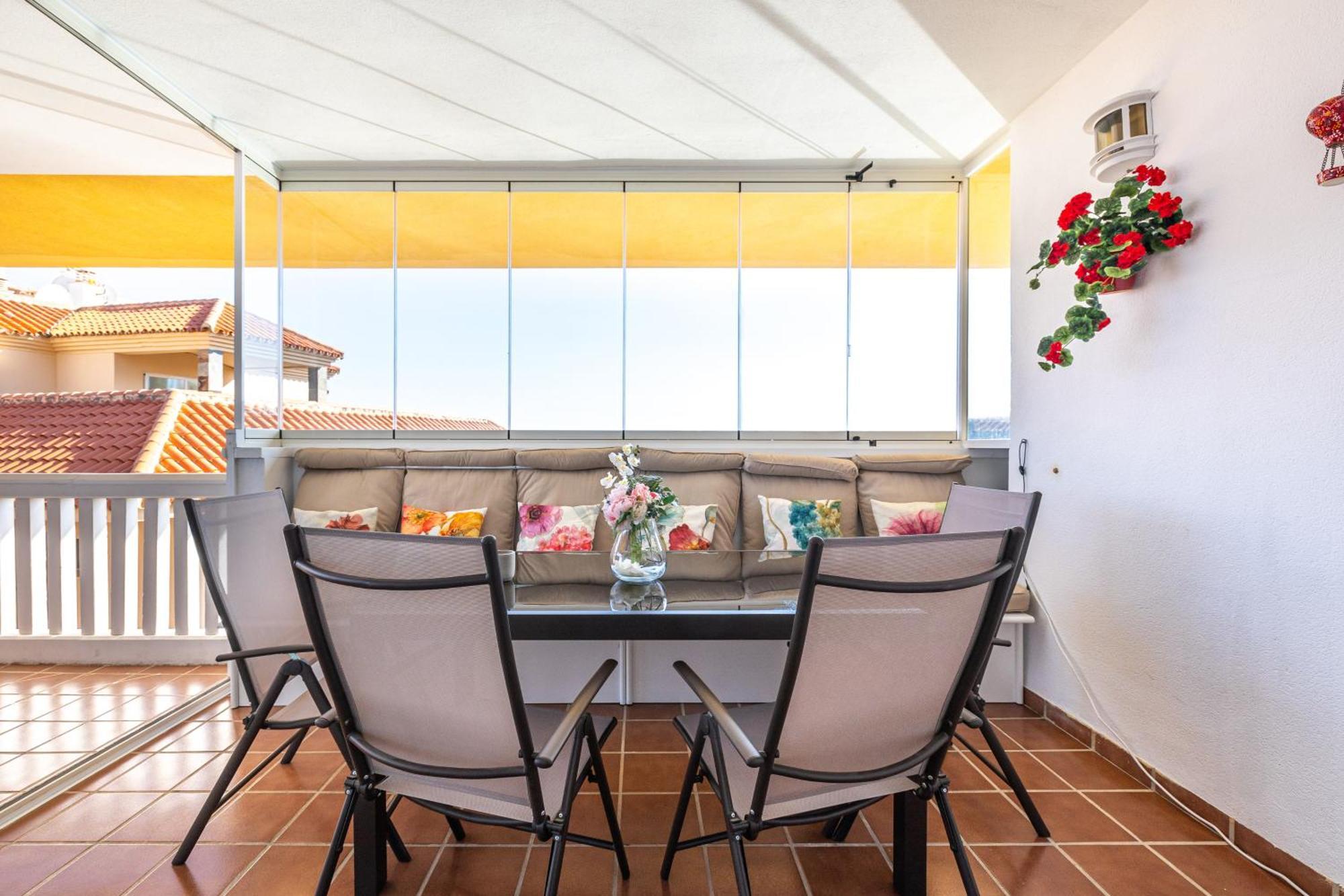 Cozy 2 Bedrooms In El Higueron Fuengirola