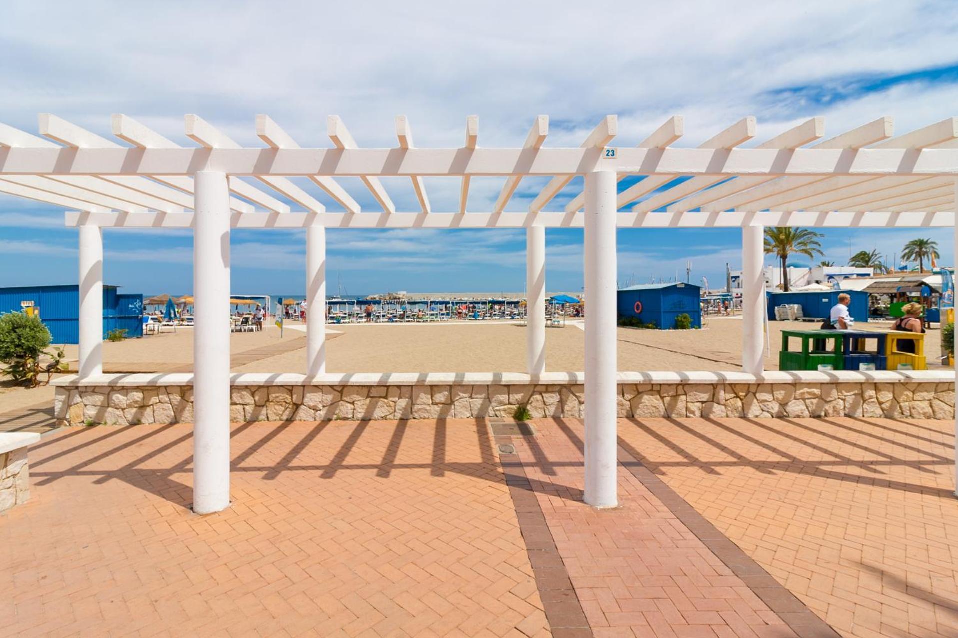 Apartment Solana Florida Seafront