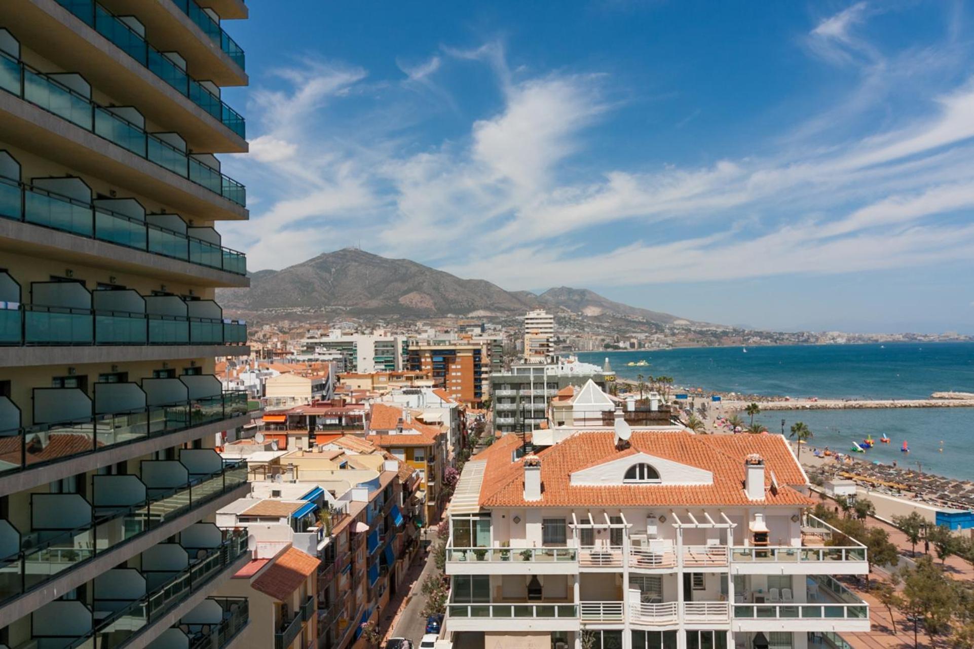 Solana Florida Seafront Apartment Fuengirola