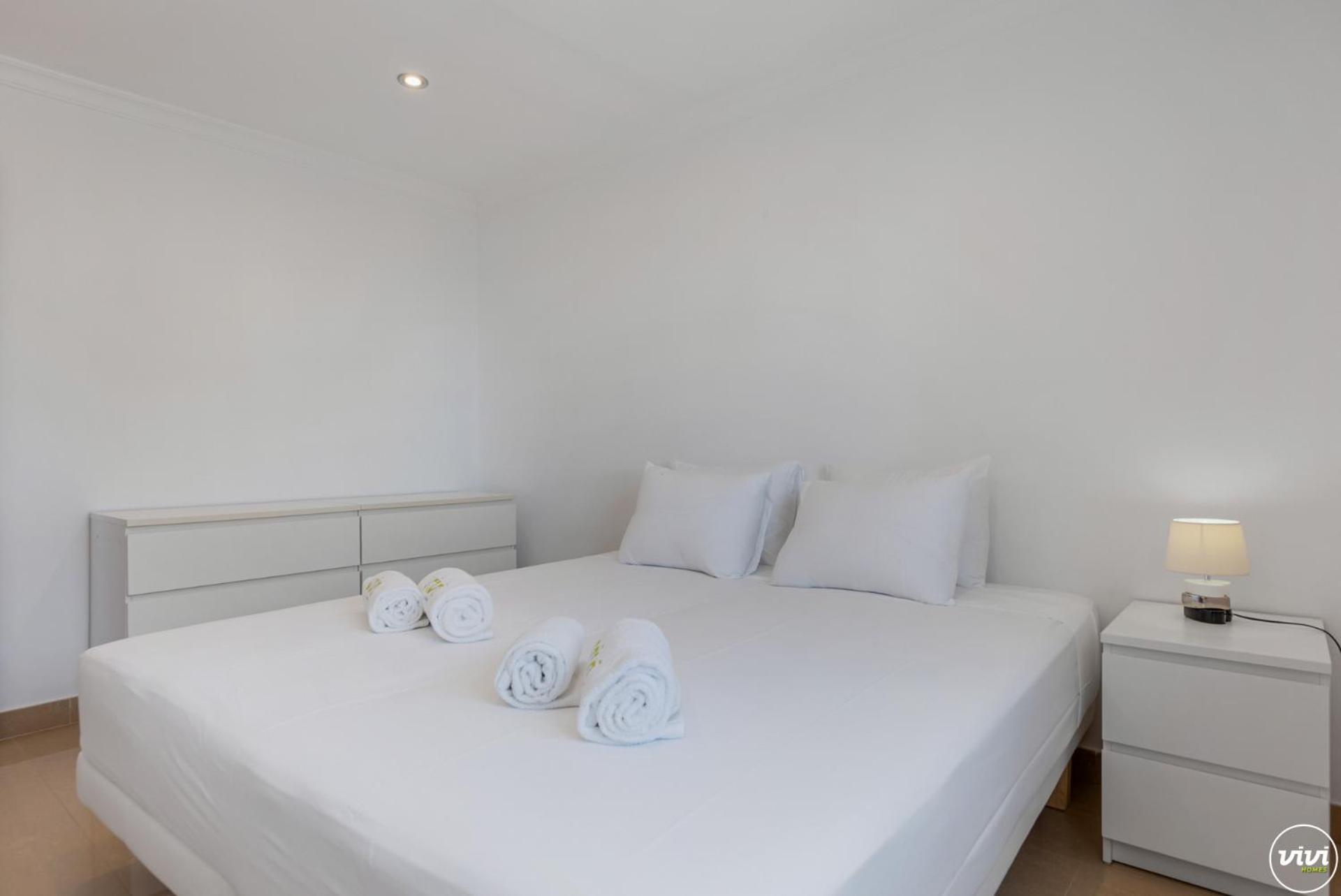 De Haro - Garden, Terrace, Pool & Sea View *