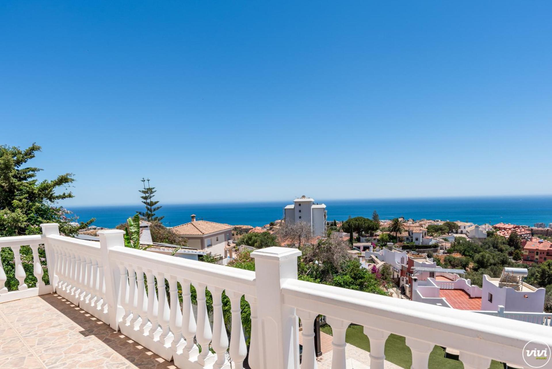 De Haro - Garden, Terrace, Pool & Sea View * Fuengirola
