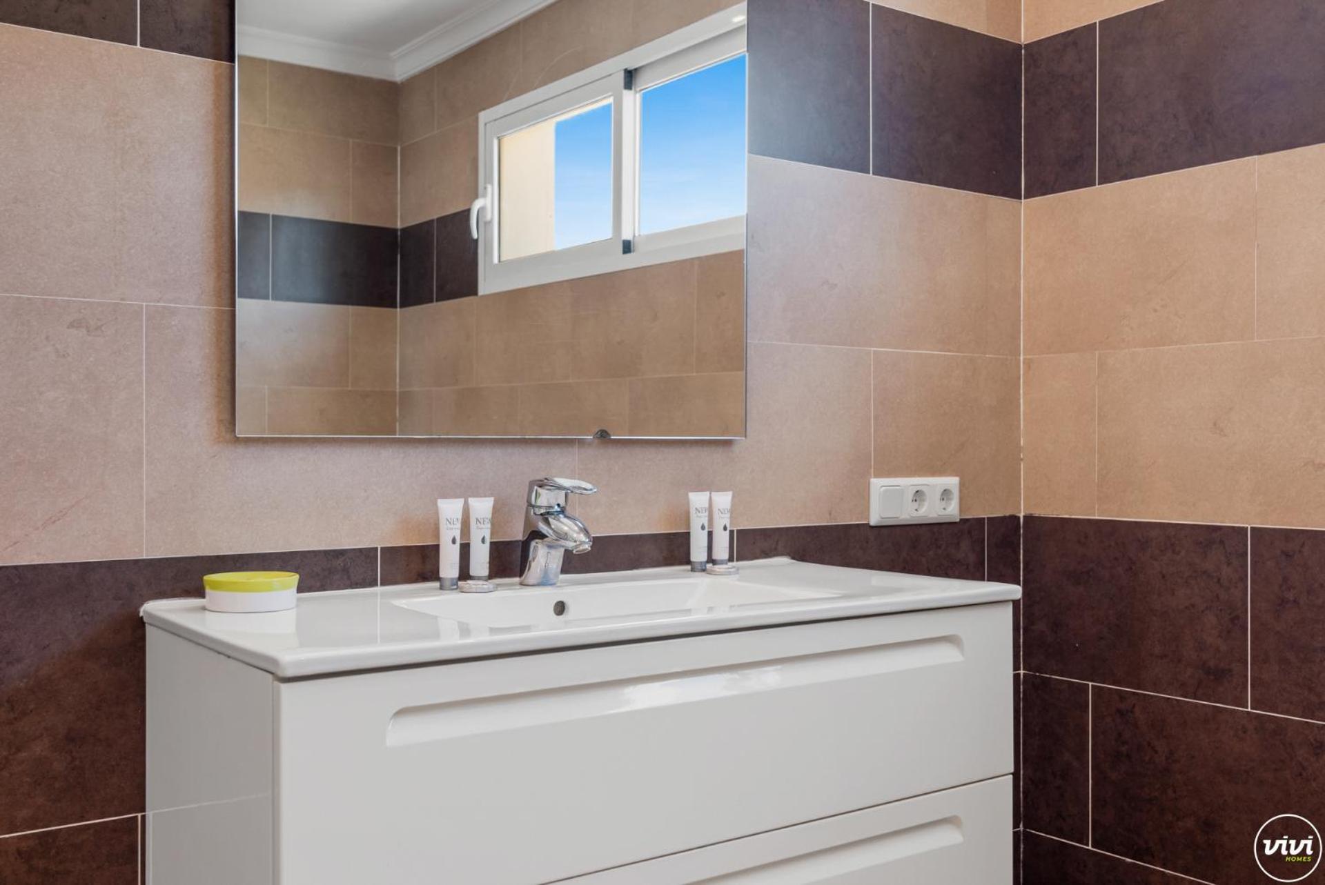 De Haro - Garden, Terrace, Pool & Sea View Fuengirola