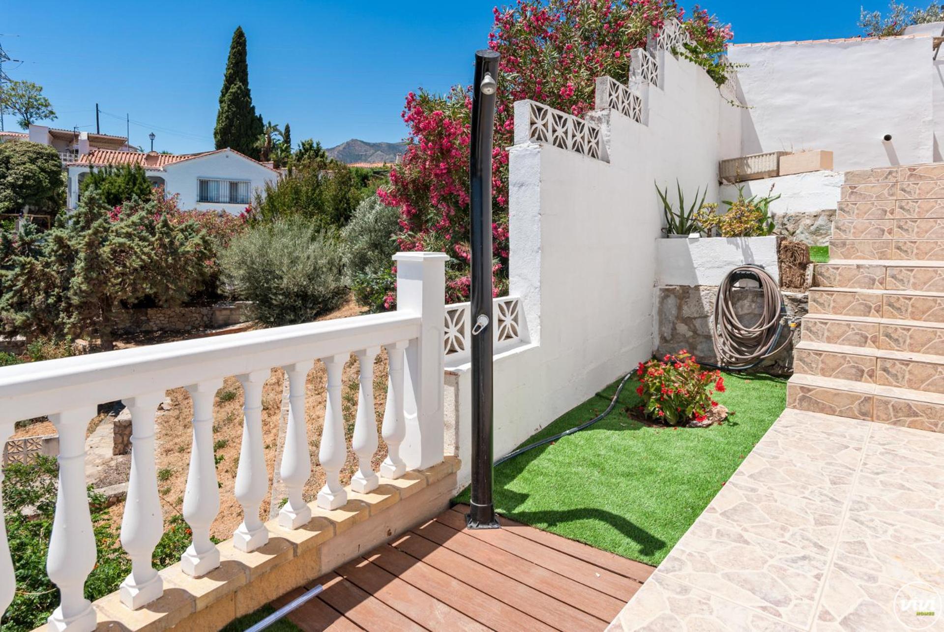 De Haro - Garden, Terrace, Pool & Sea View Villa