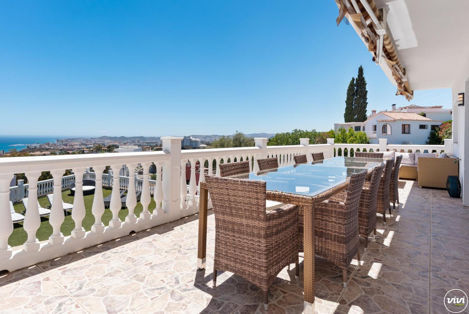 De Haro - Garden, Terrace, Pool & Sea View *