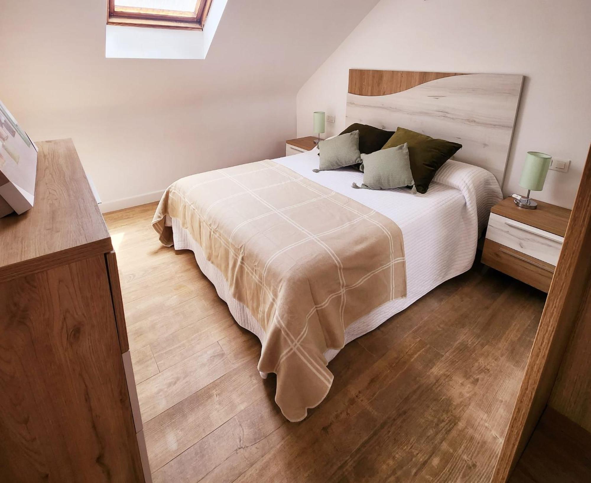 Novamar Apartamentos, Independientes Con Terraza, Dos Dormitorios, Salon Y Cocina Independiente, Ubicados En Centro De Y A La Playa, Wifi De Alta Velocidad