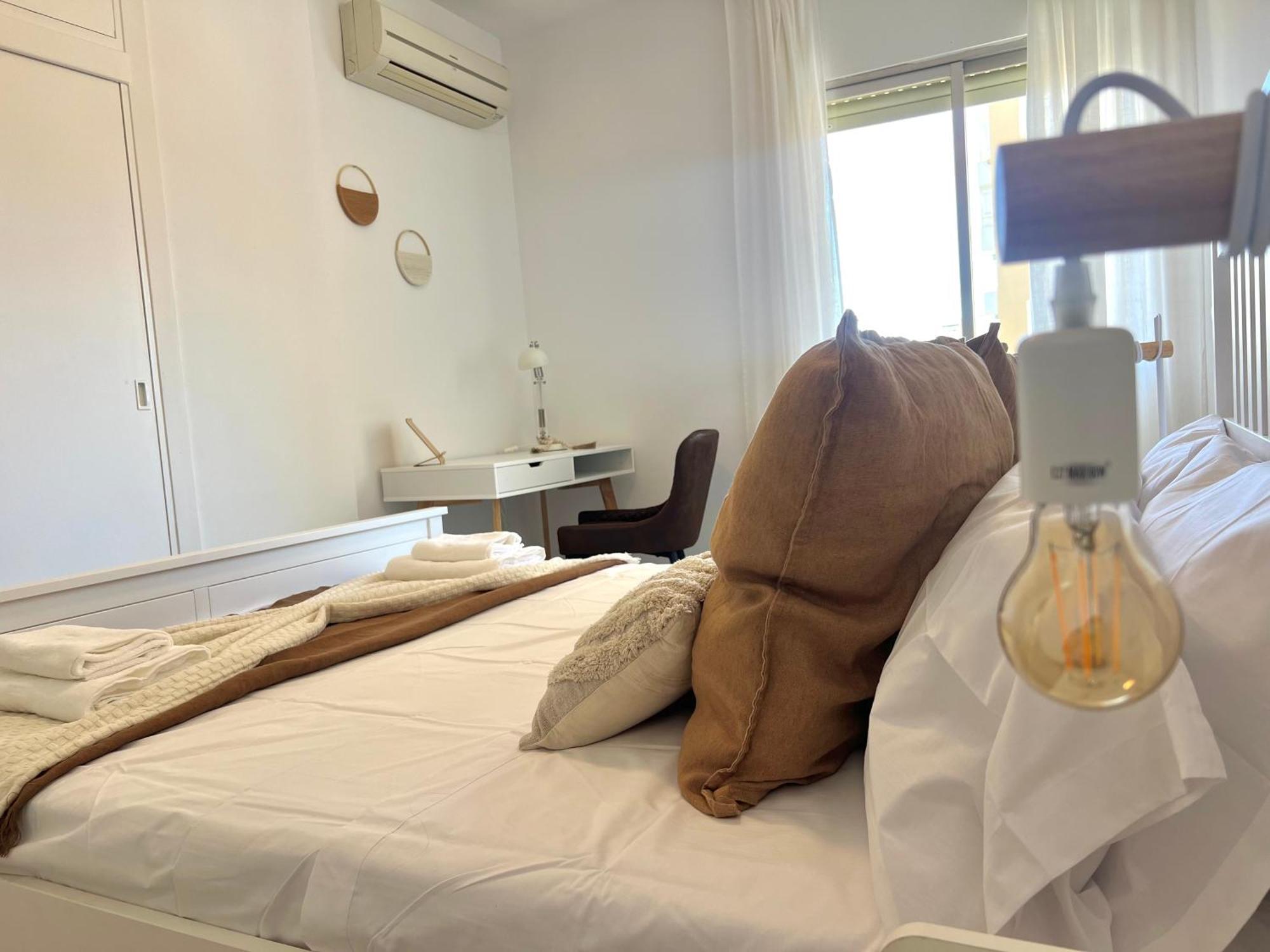 Apartamento Boliches, Nuevo, 3d, Wifi, Aacc, 8 *
