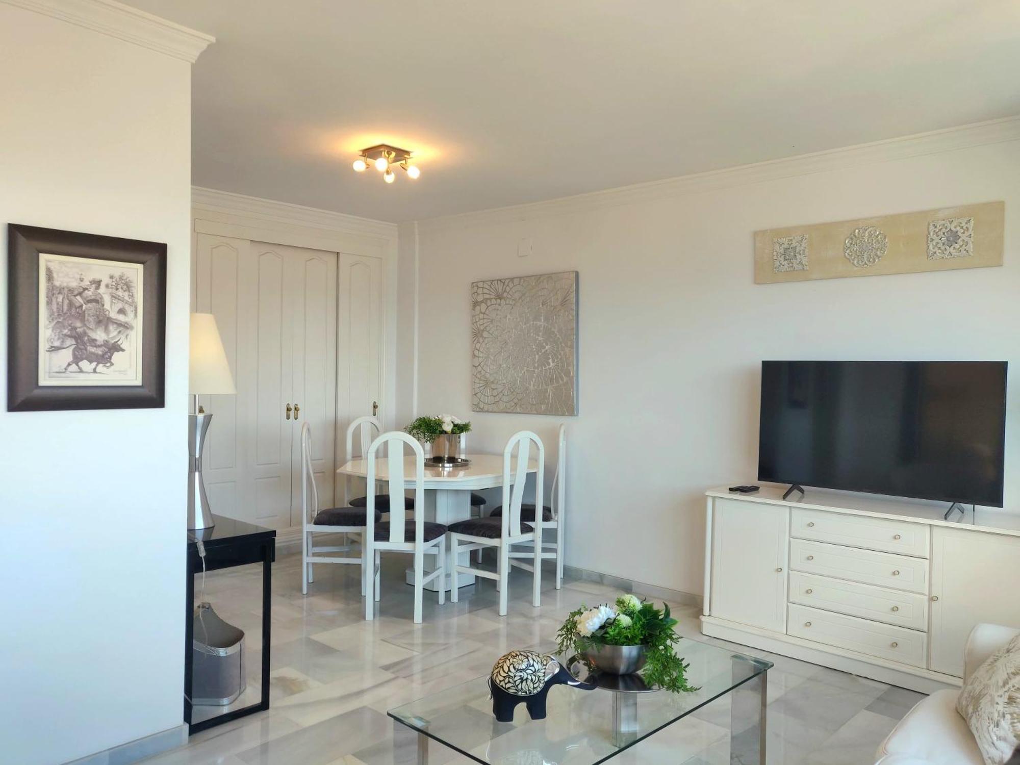 Appartement Lujoso Atico Con Vistas Al Mar, Piscina & Parking